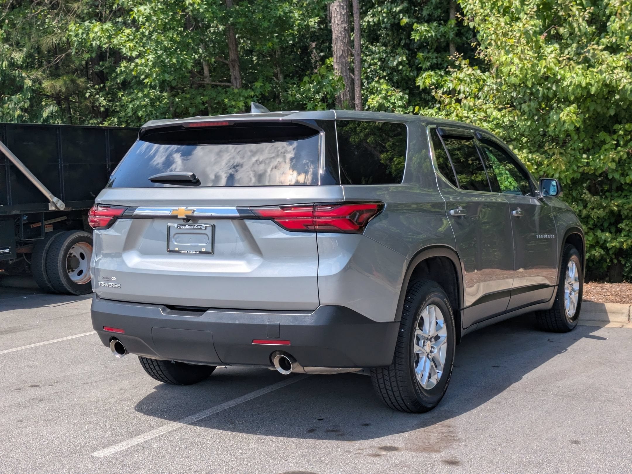 2023 Chevrolet Traverse LS