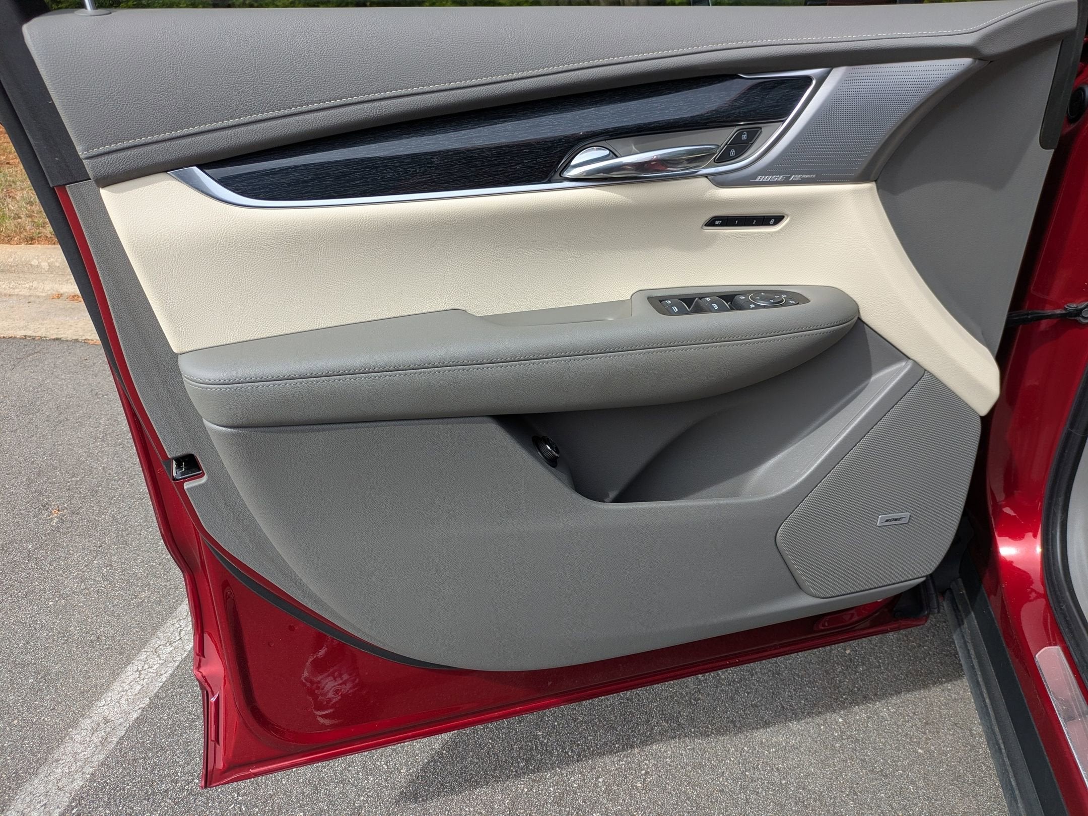 2023 Cadillac XT6 FWD Premium Luxury