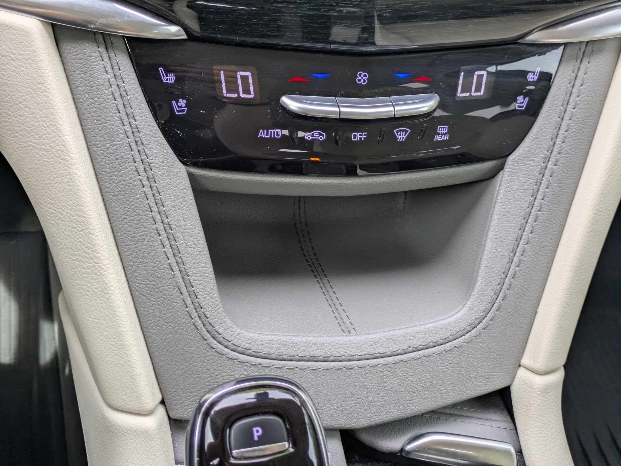 2023 Cadillac XT6 FWD Premium Luxury