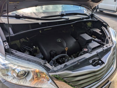 2017 Toyota Sienna XLE Premium