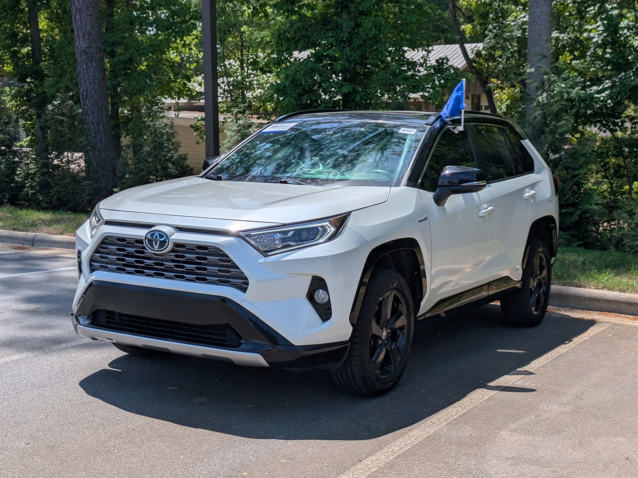 2020 Toyota RAV4 Hybrid XSE