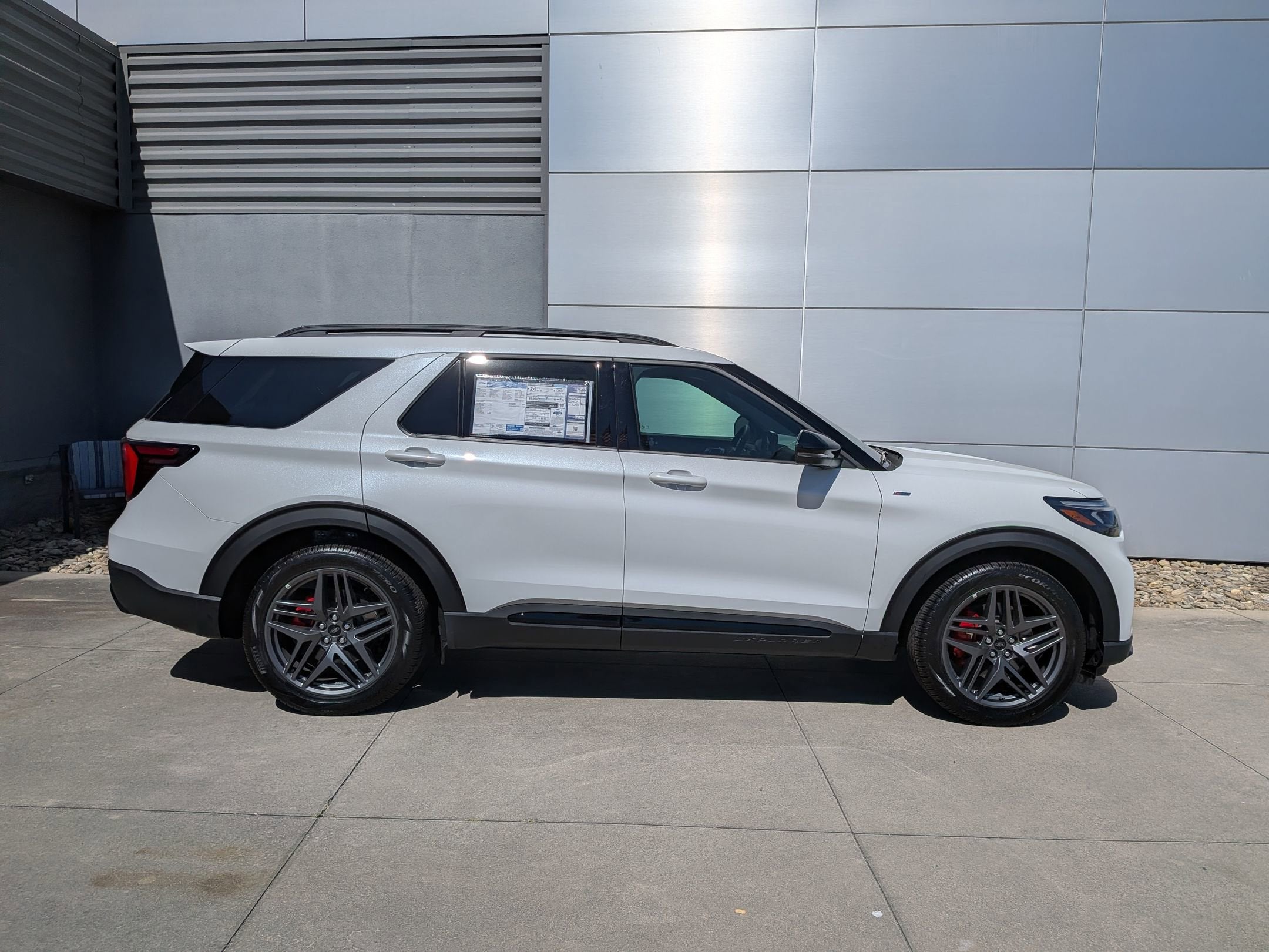 2026 Ford Explorer ST-Line - Crossroads Courtesy Demo