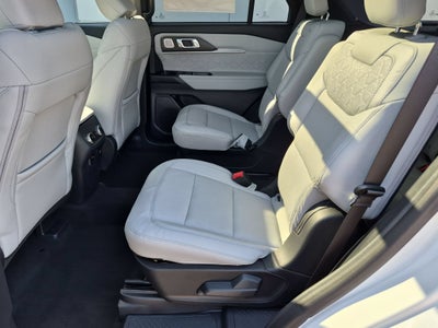 2027 Ford Explorer Platinum