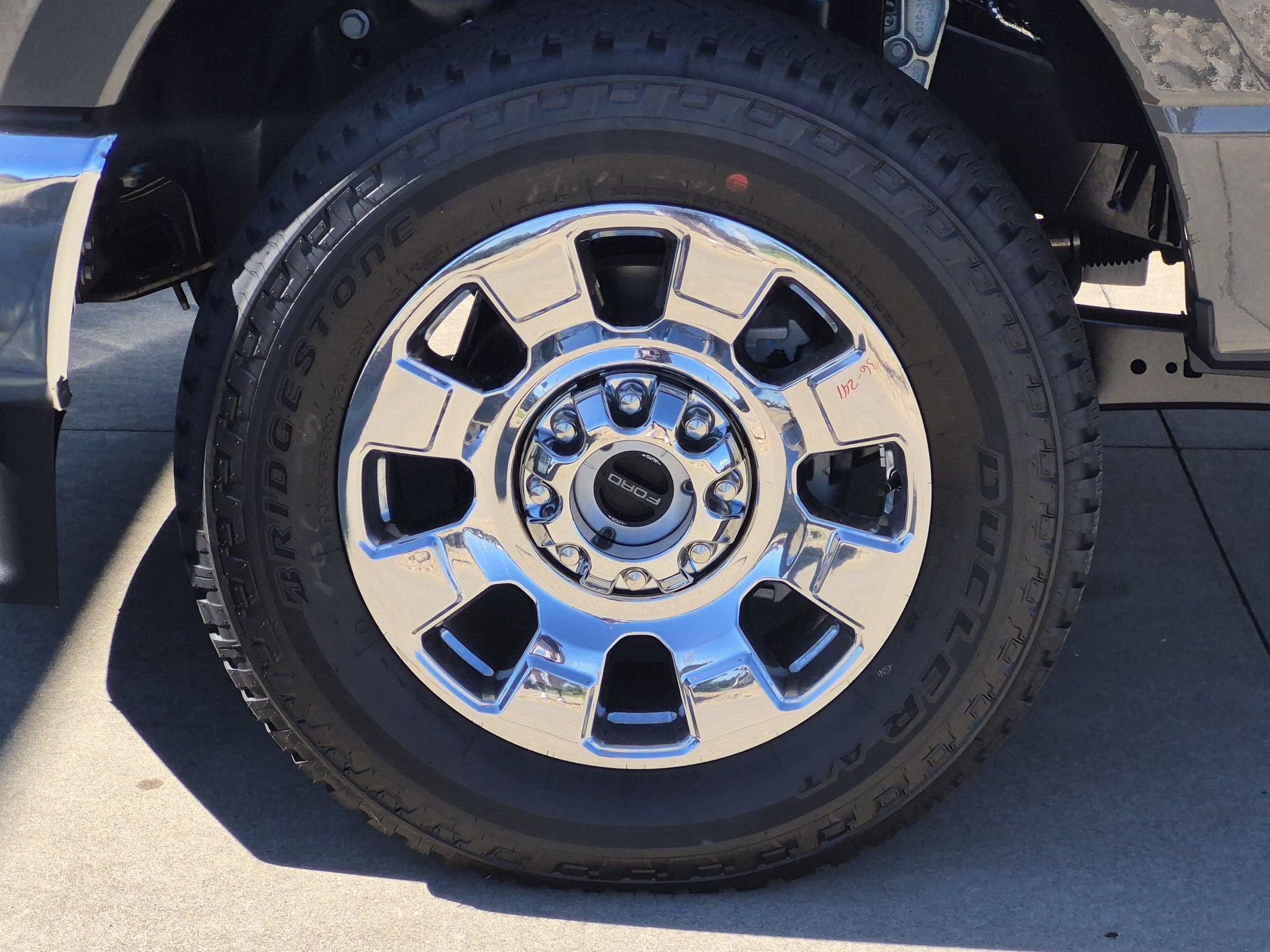 2027 Ford Super Duty F-250 SRW LARIAT