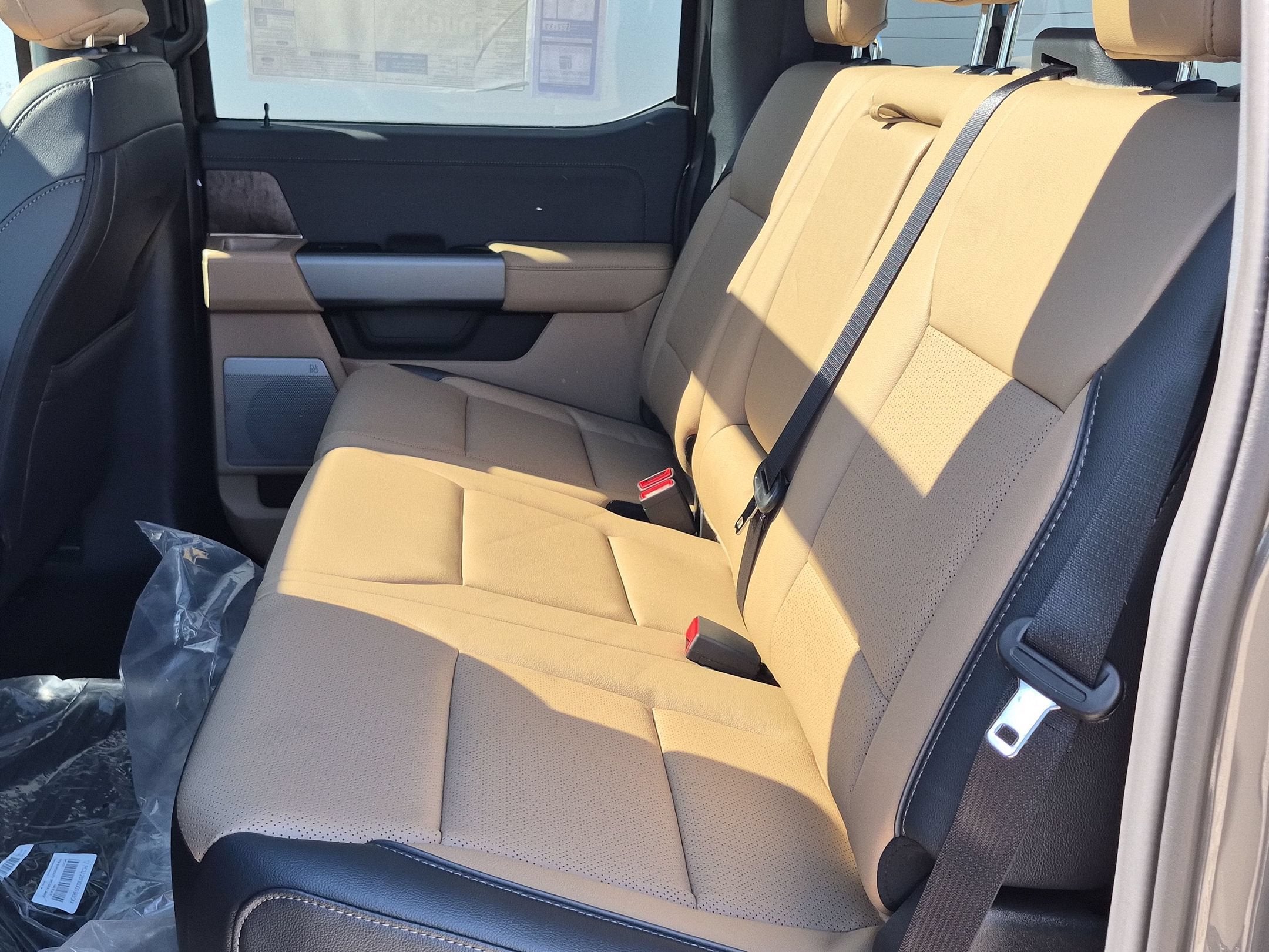 2027 Ford Super Duty F-250 SRW LARIAT