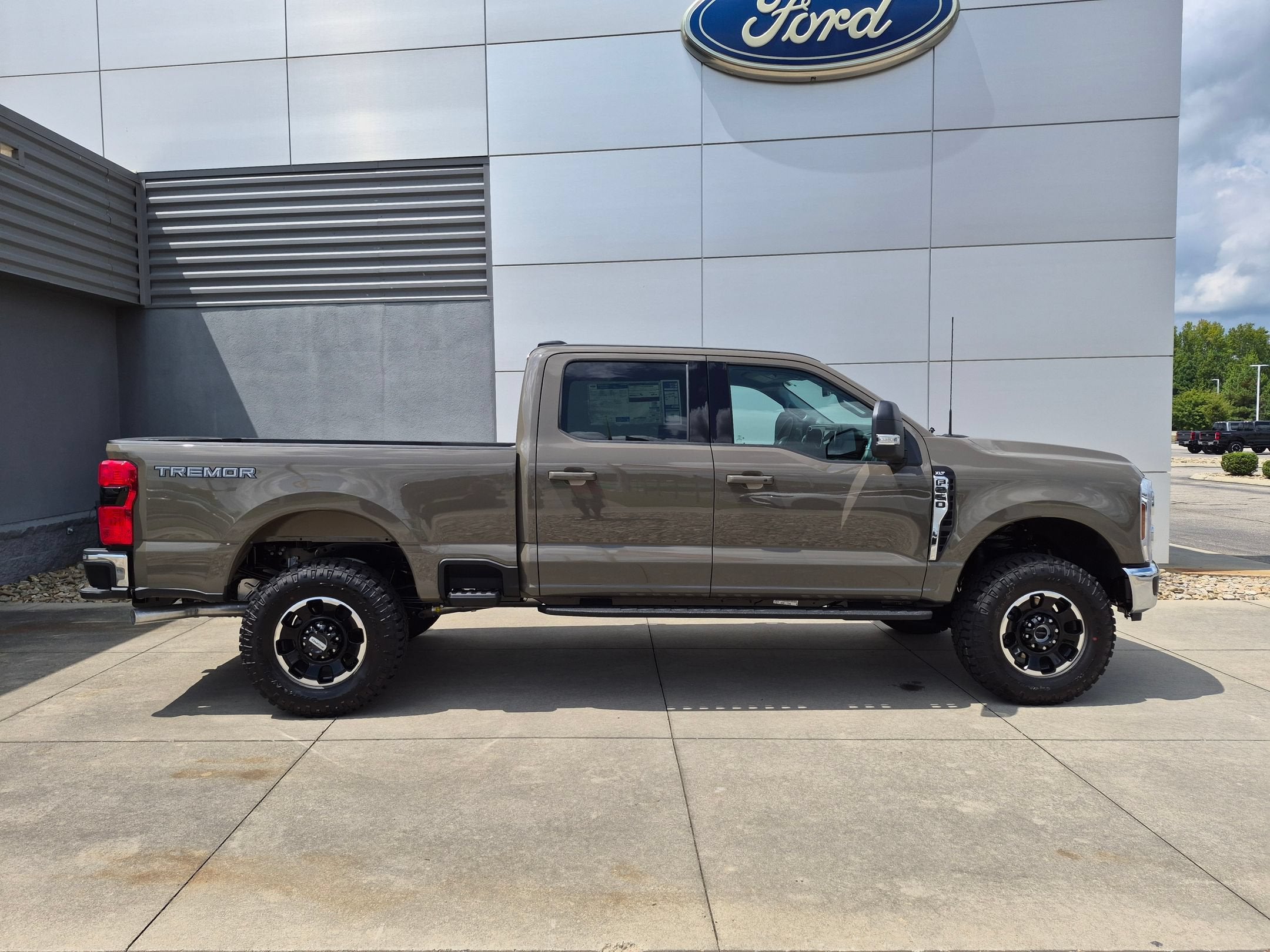 2026 Ford Super Duty F-250 SRW XLT