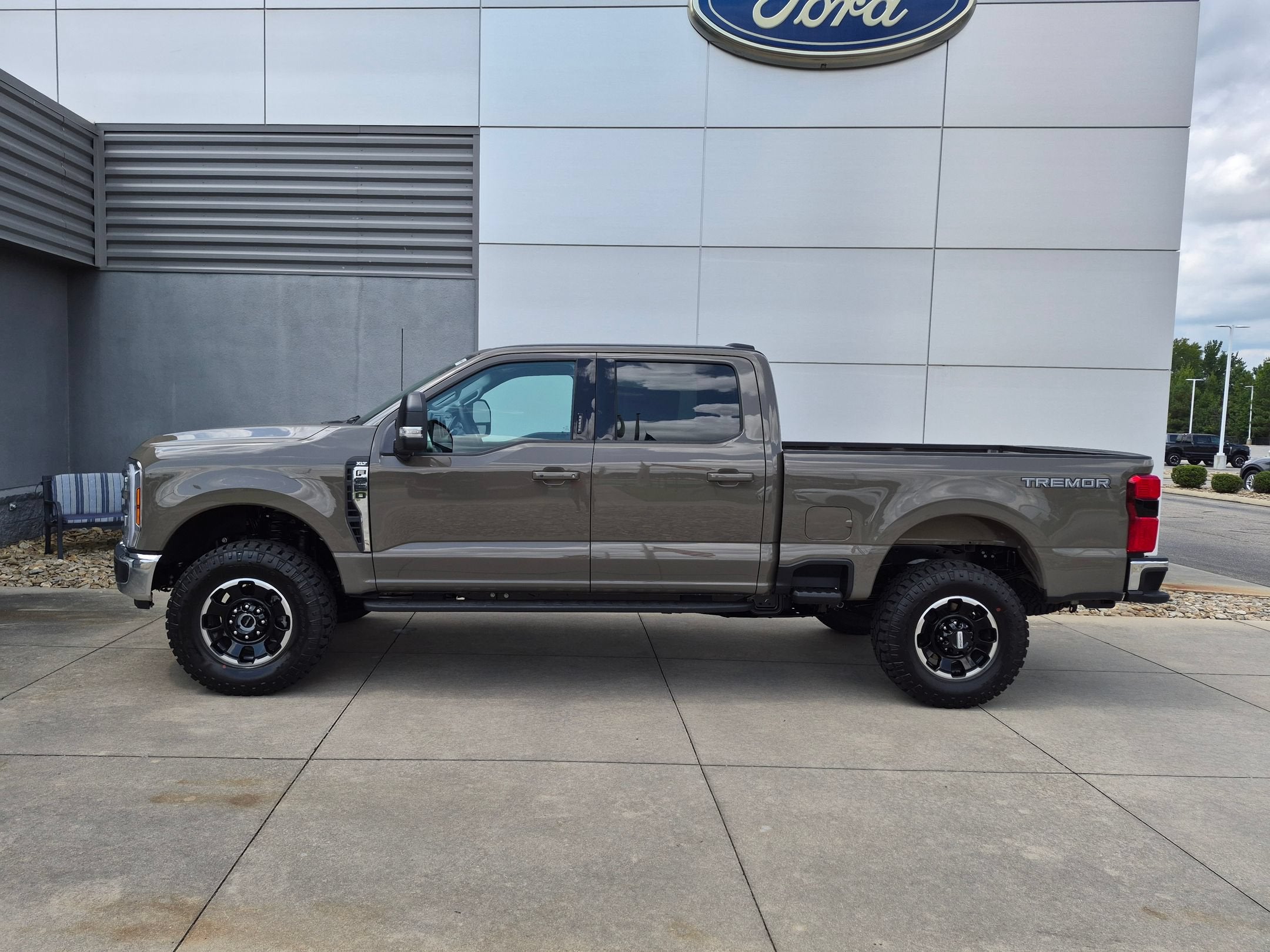 2026 Ford Super Duty F-250 SRW XLT