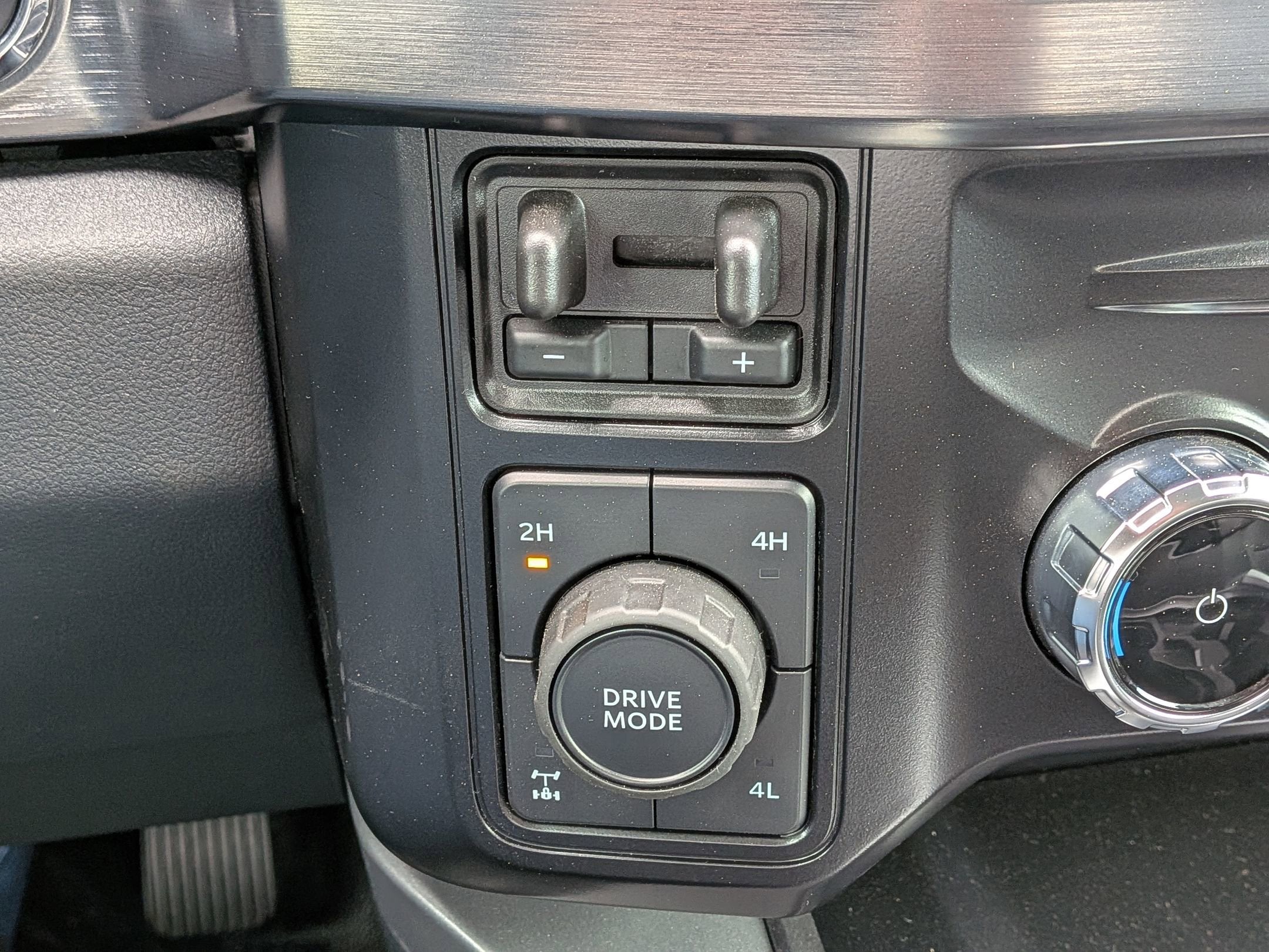 2025 Ford Super Duty F-250 SRW LARIAT