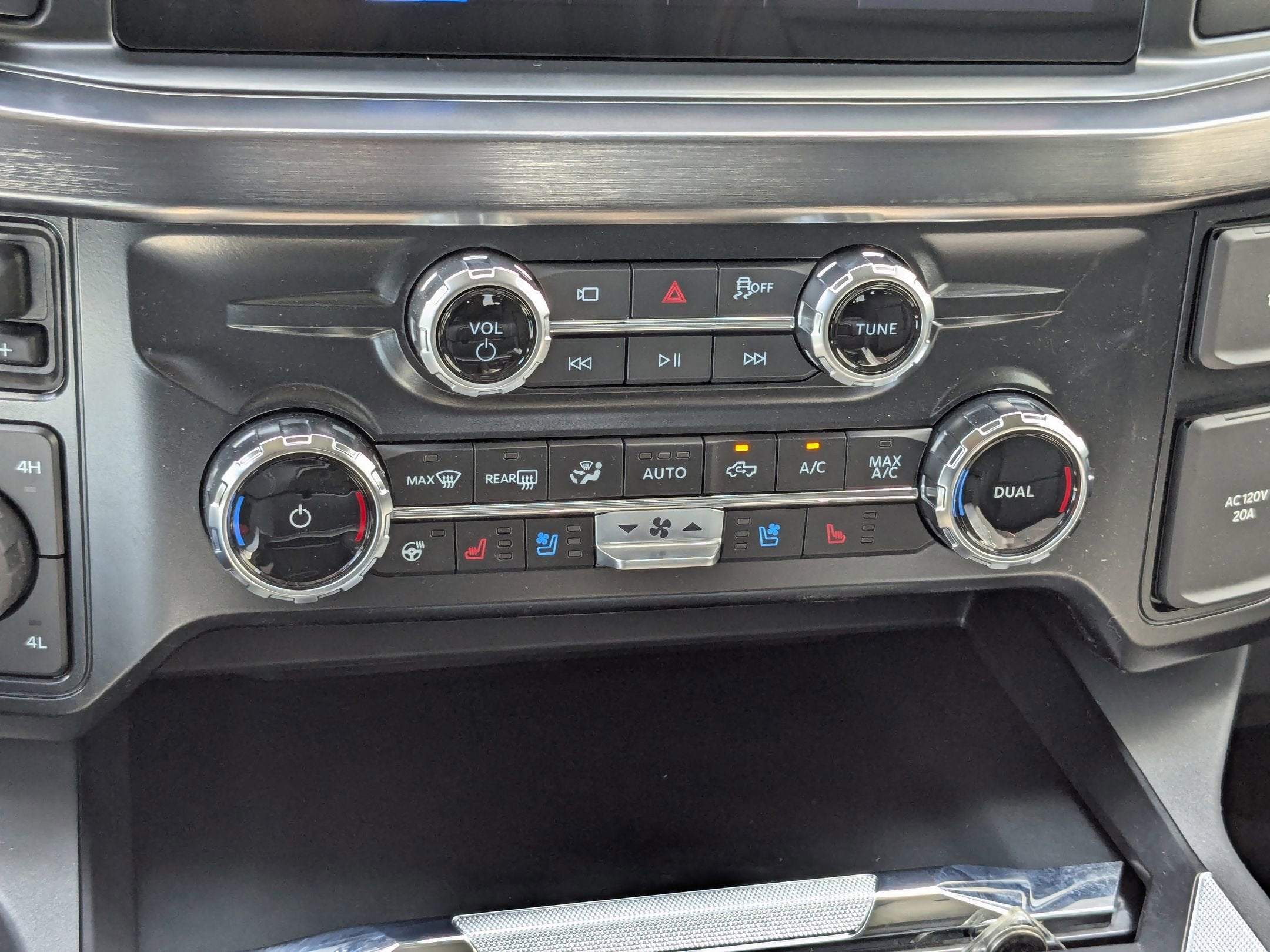 2025 Ford Super Duty F-350 SRW LARIAT