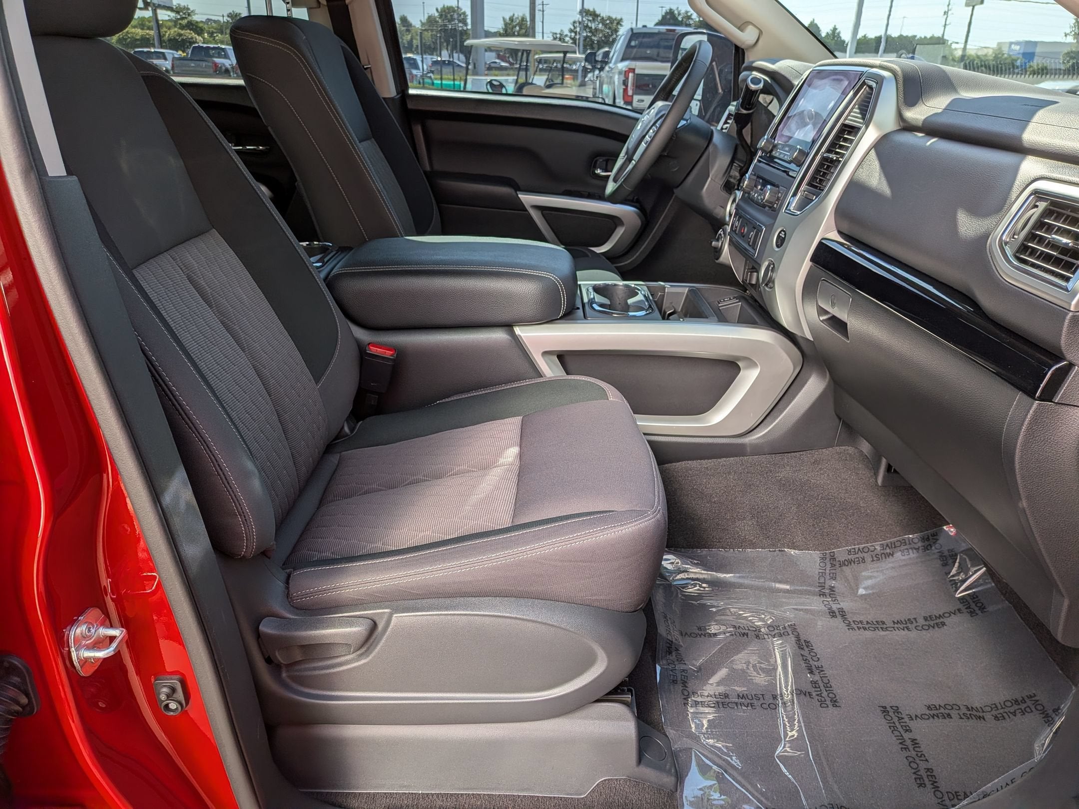 2024 Nissan Titan SV