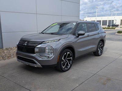 2022 Mitsubishi Outlander SE