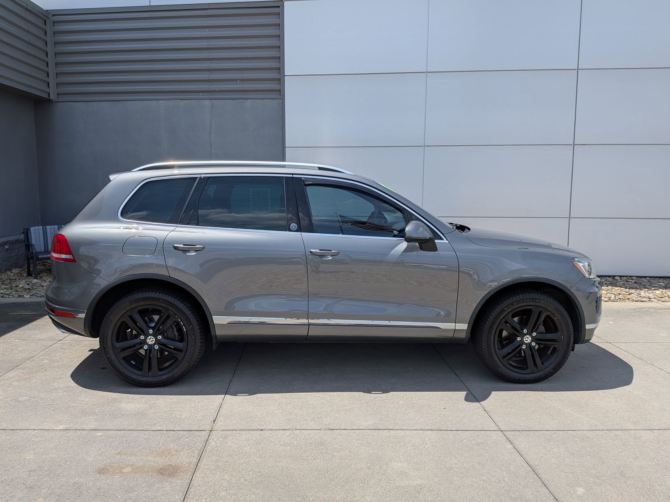 2017 Volkswagen Touareg Wolfsburg Edition