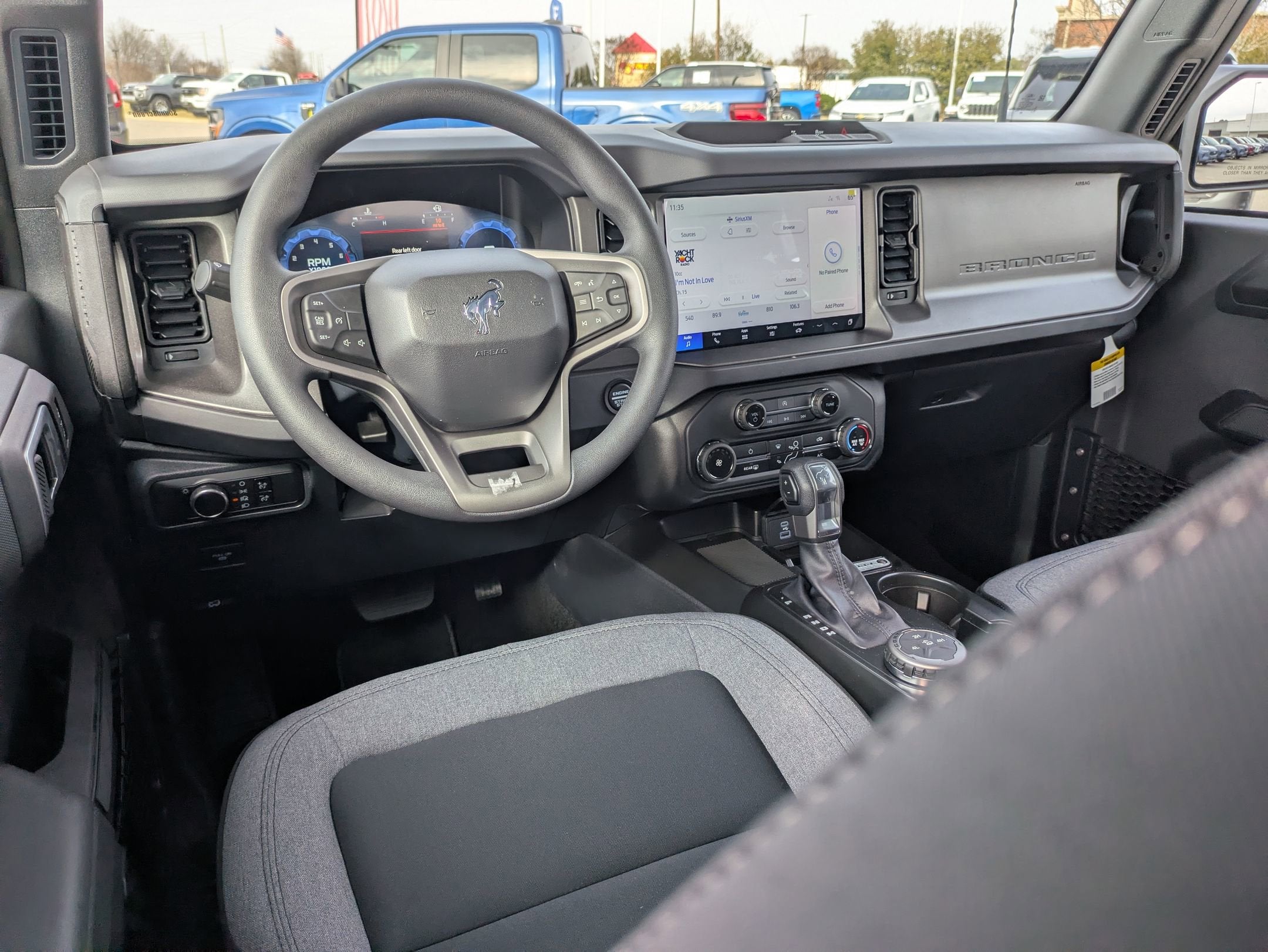 2025 Ford Bronco Base