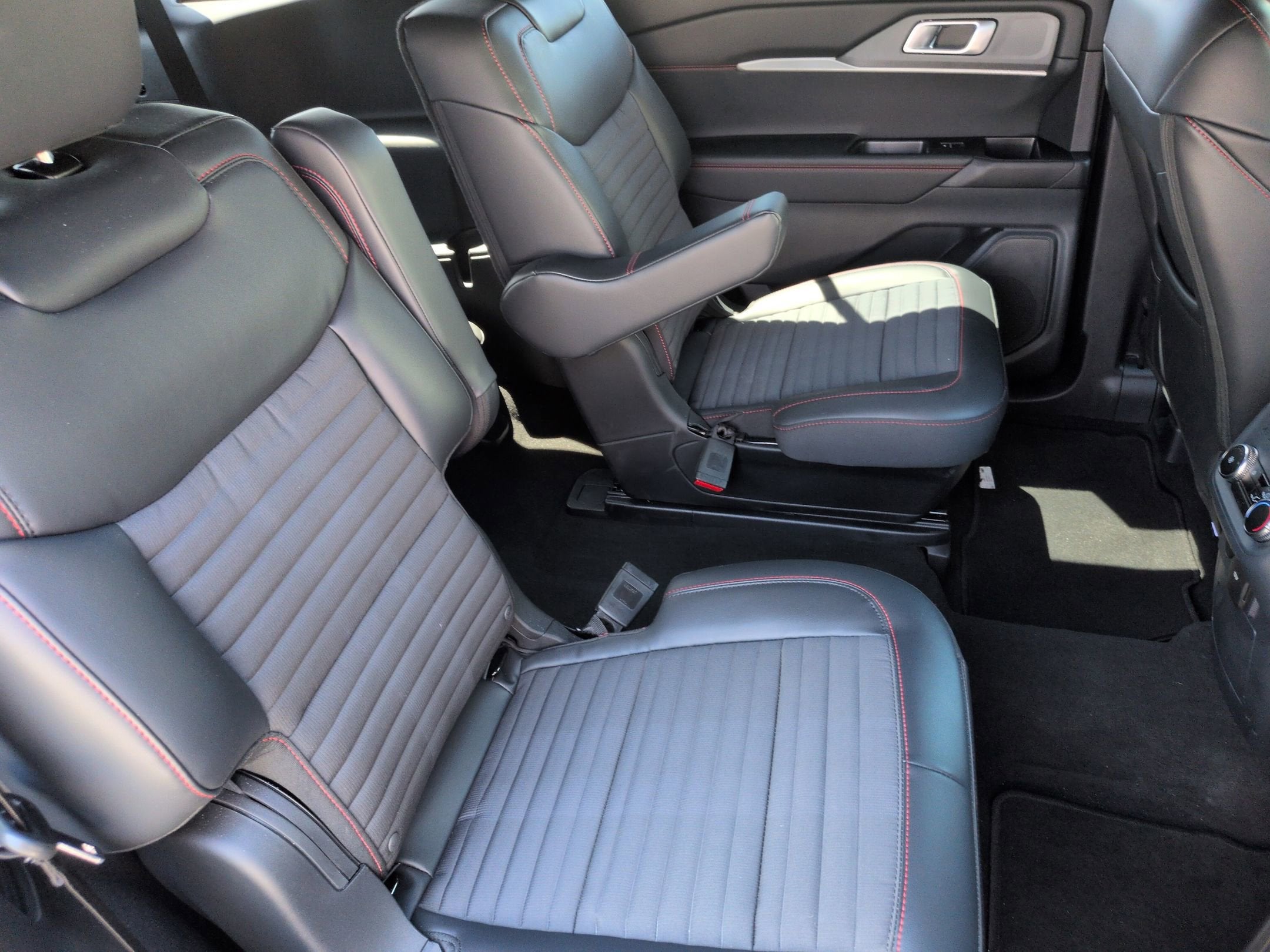 2026 Ford Explorer ST-Line - Crossroads Courtesy Demo