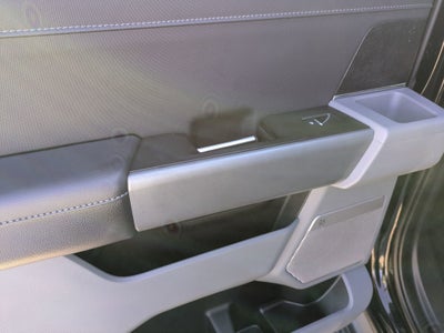 2024 Ford F-150 Lightning Flash