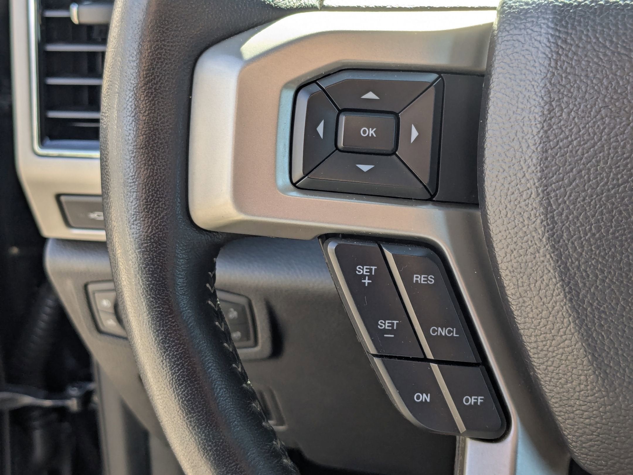 2021 Ford Super Duty F-250 SRW LARIAT