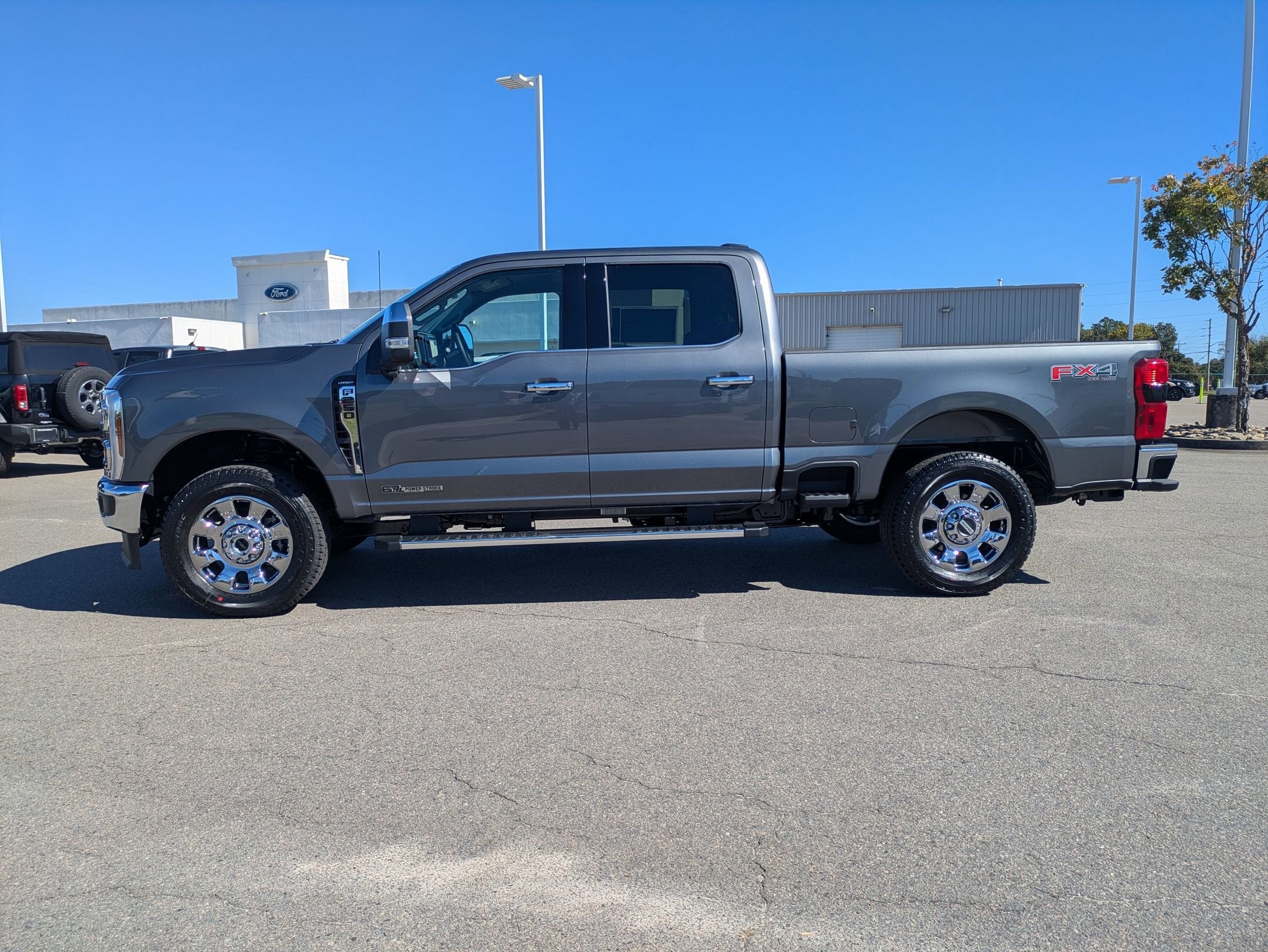 2026 Ford Super Duty F-250 SRW Lariat