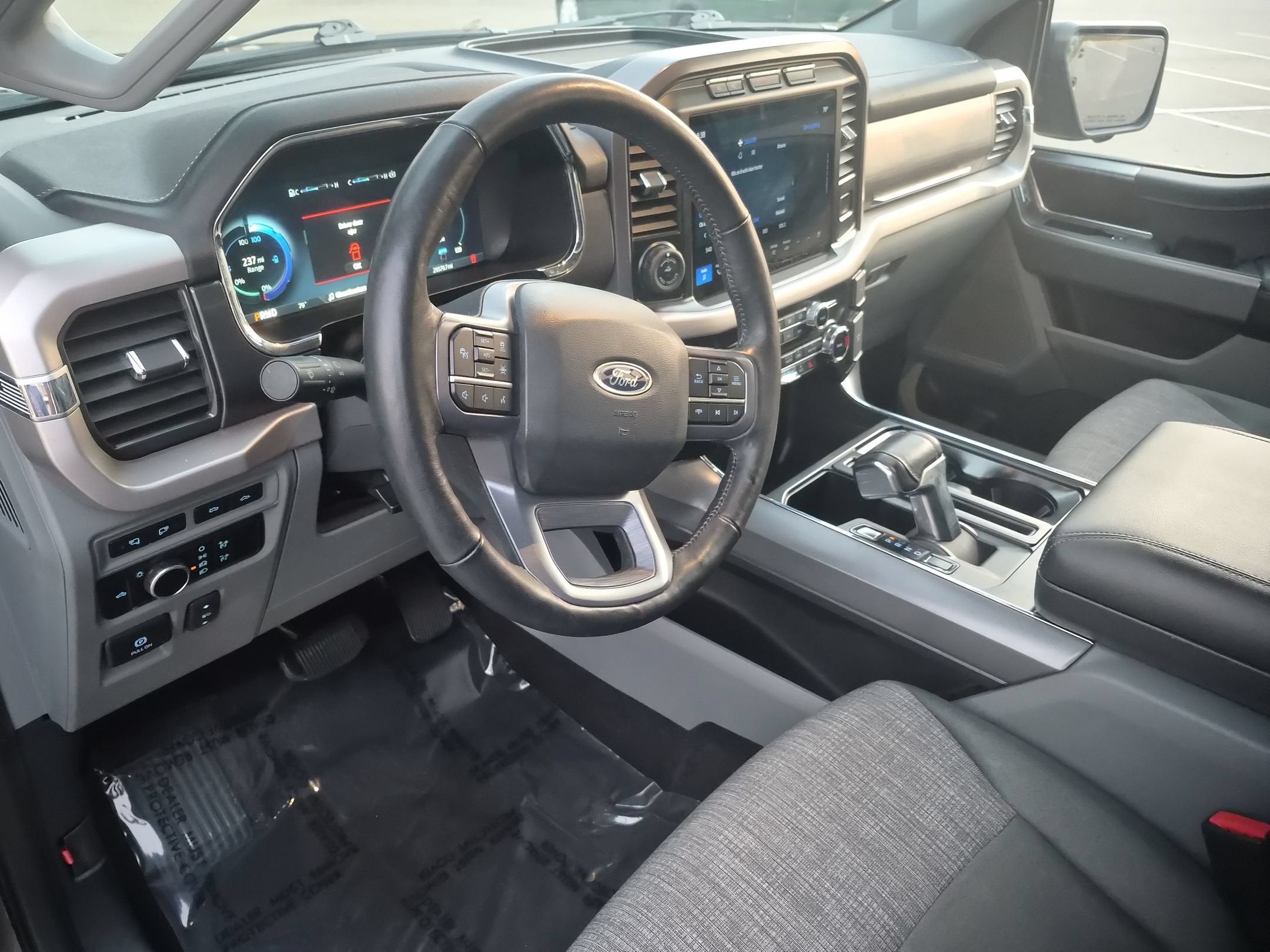 2023 Ford F-150 Lightning XLT