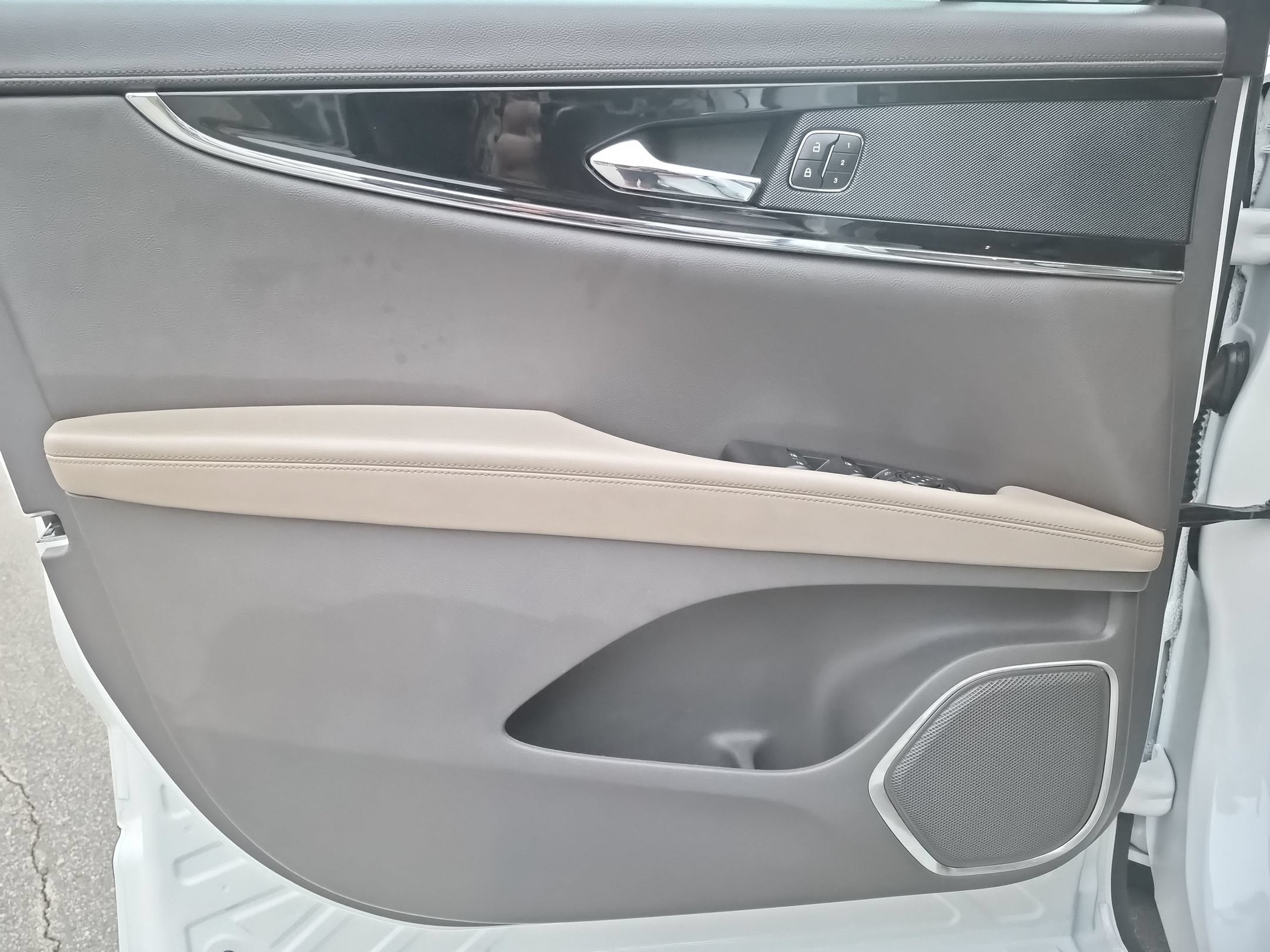 2021 Lincoln Nautilus Standard