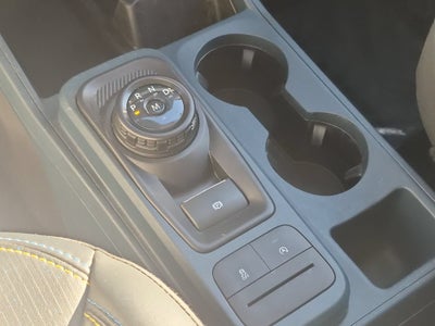 2025 Ford Maverick Lobo Standard