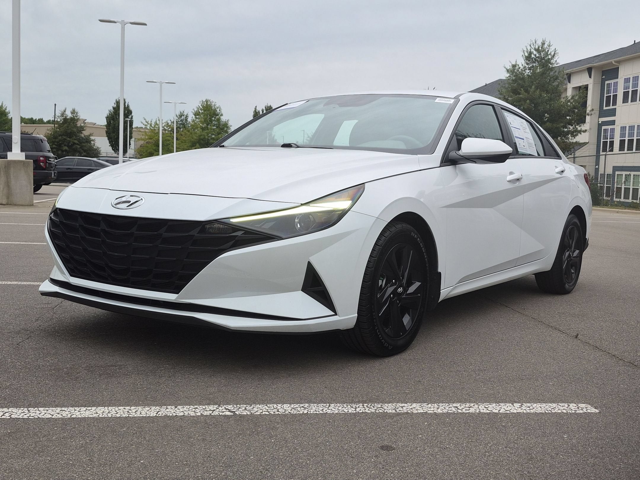 2022 Hyundai Elantra SEL