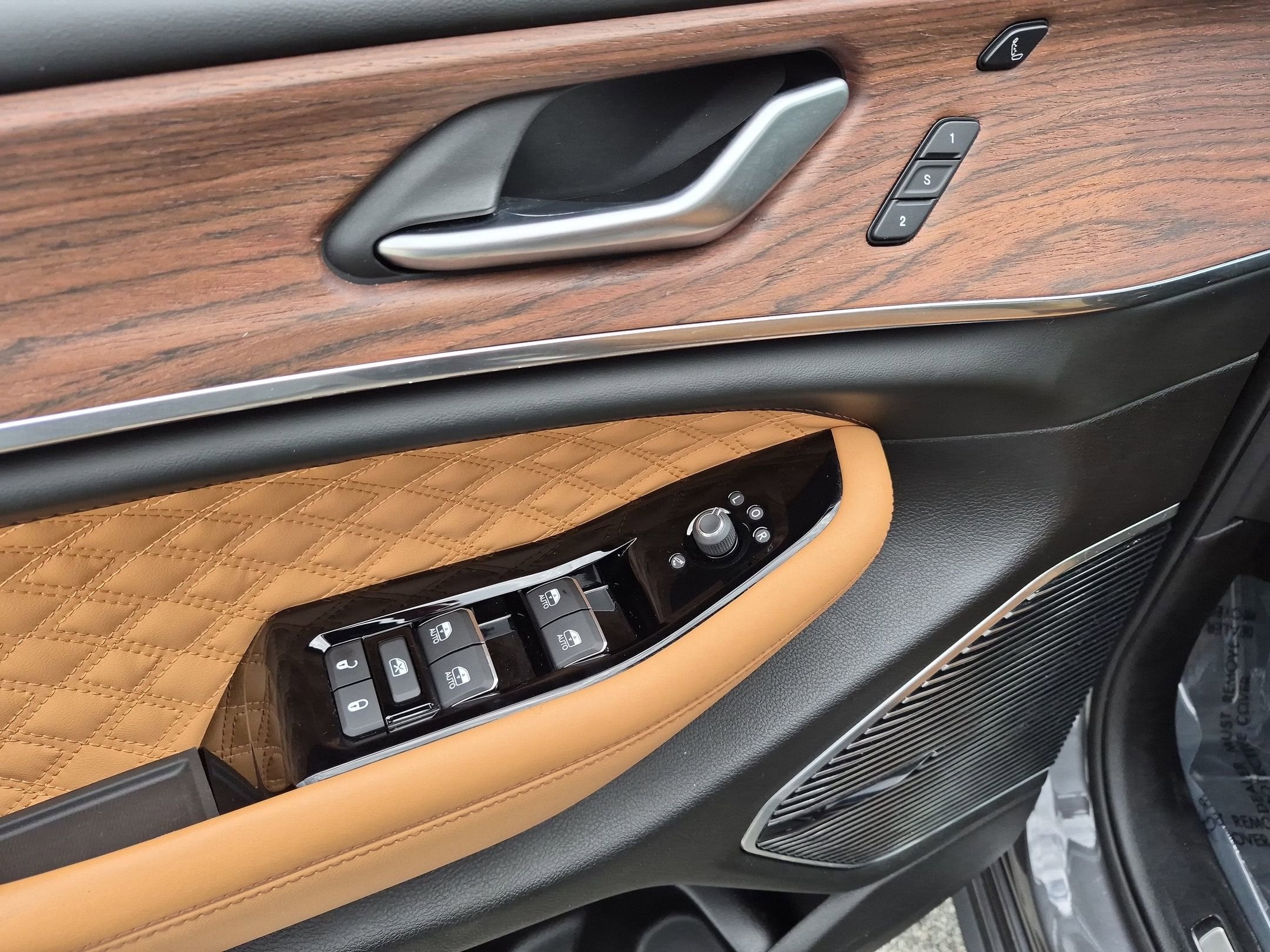 2023 Jeep Grand Cherokee L Summit