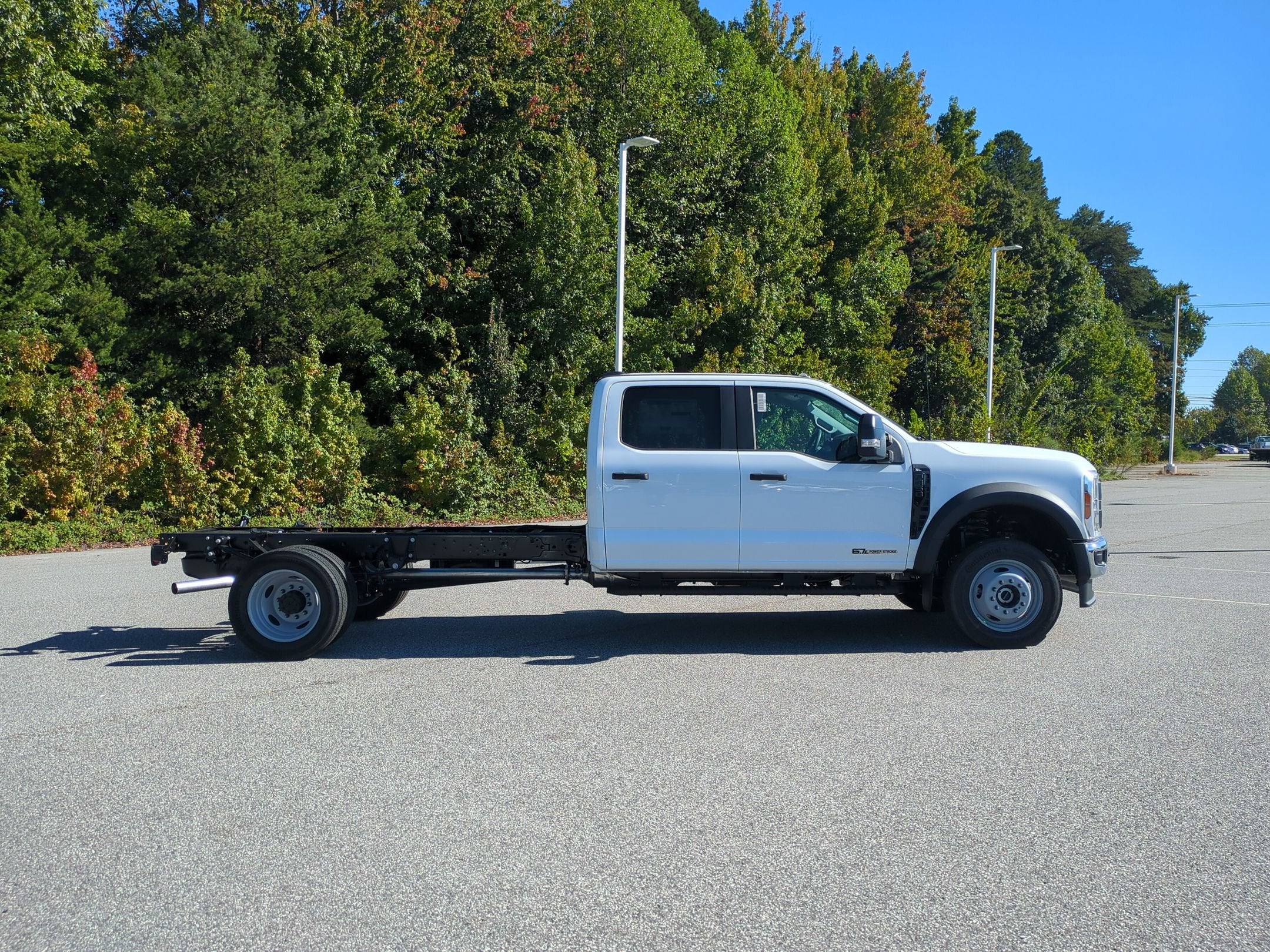2027 Ford Super Duty F-450 DRW XL