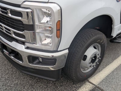 2026 Ford Super Duty F-350 DRW XL