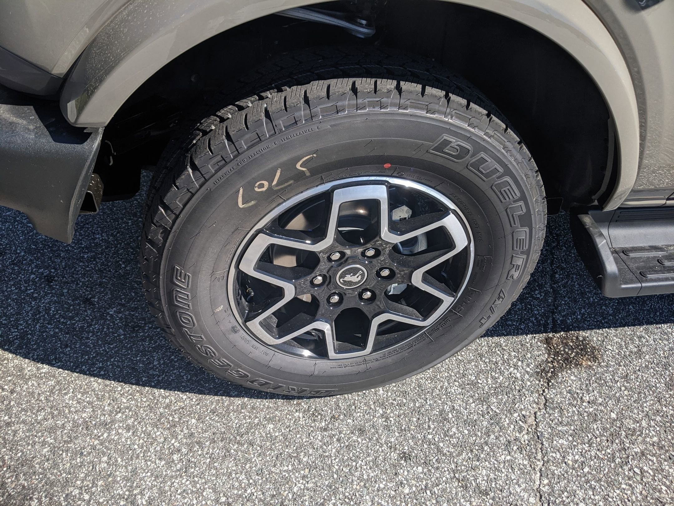 2025 Ford Bronco Outer Banks