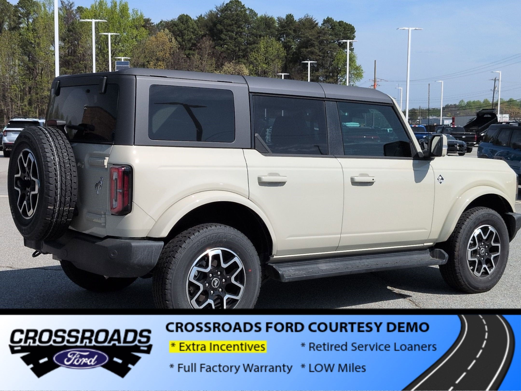 2025 Ford Bronco Outer Banks - Crossroads Courtesy Demo