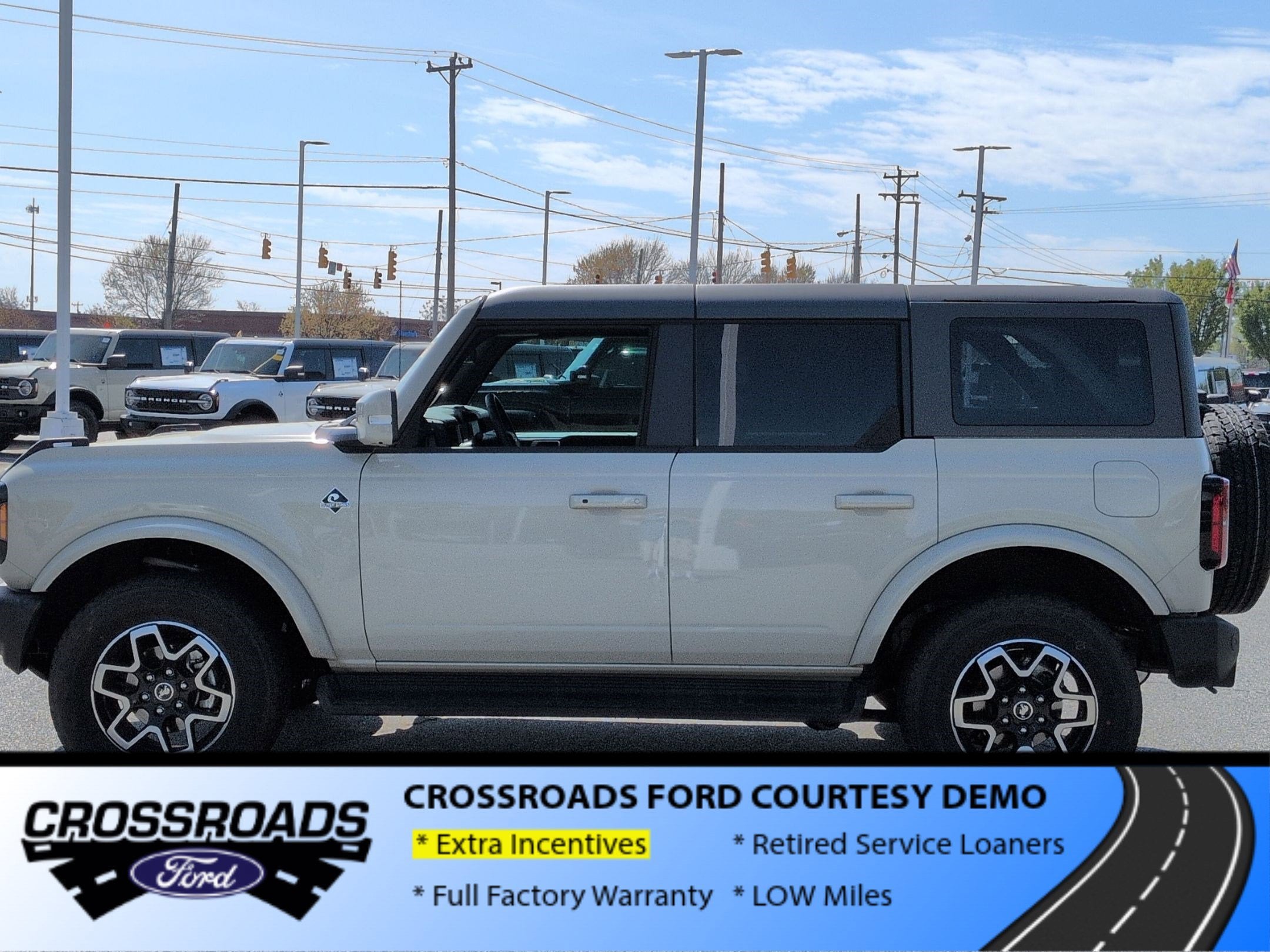 2025 Ford Bronco Outer Banks - Crossroads Courtesy Demo