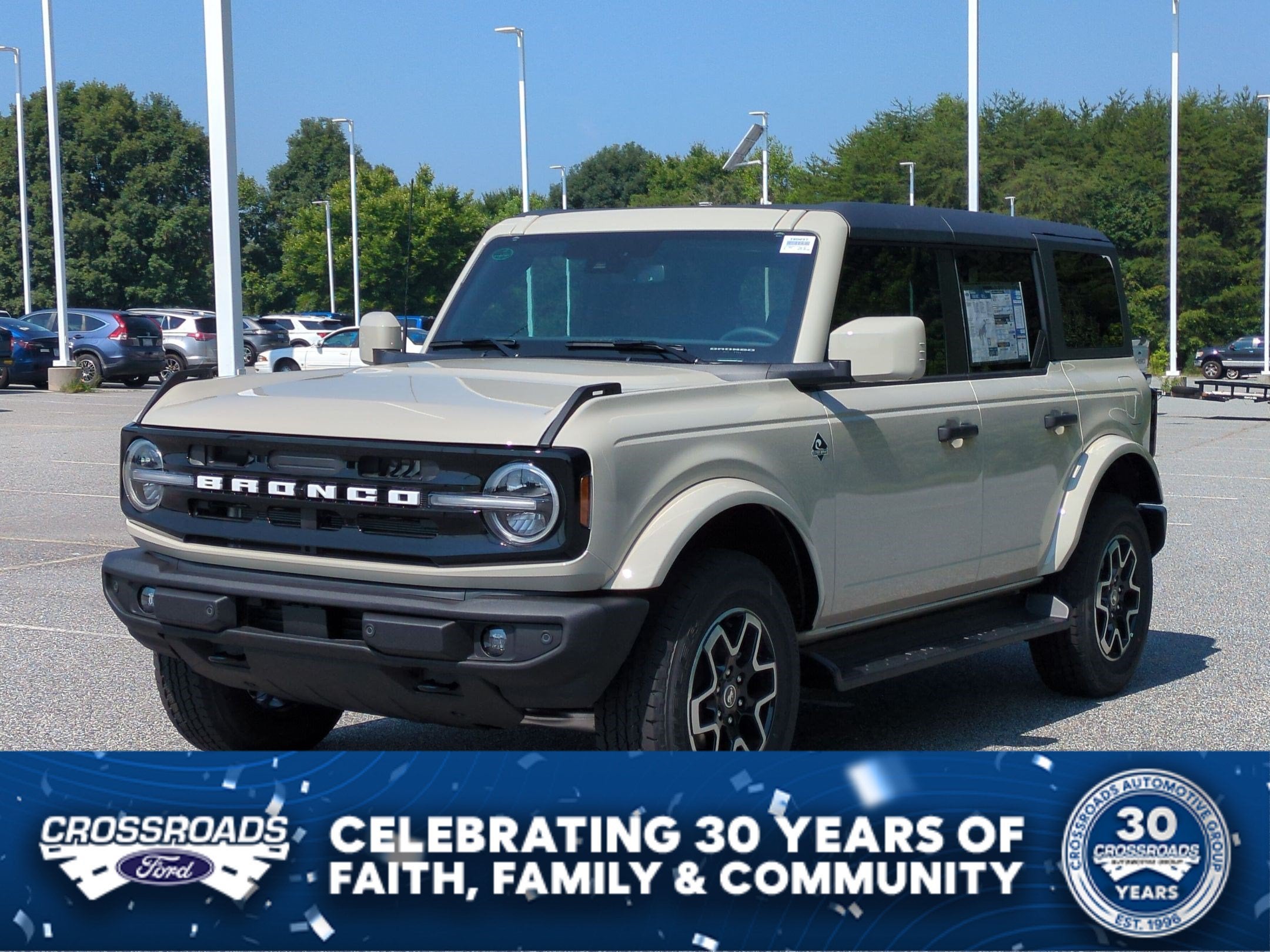 2026 Ford Bronco Outer Banks