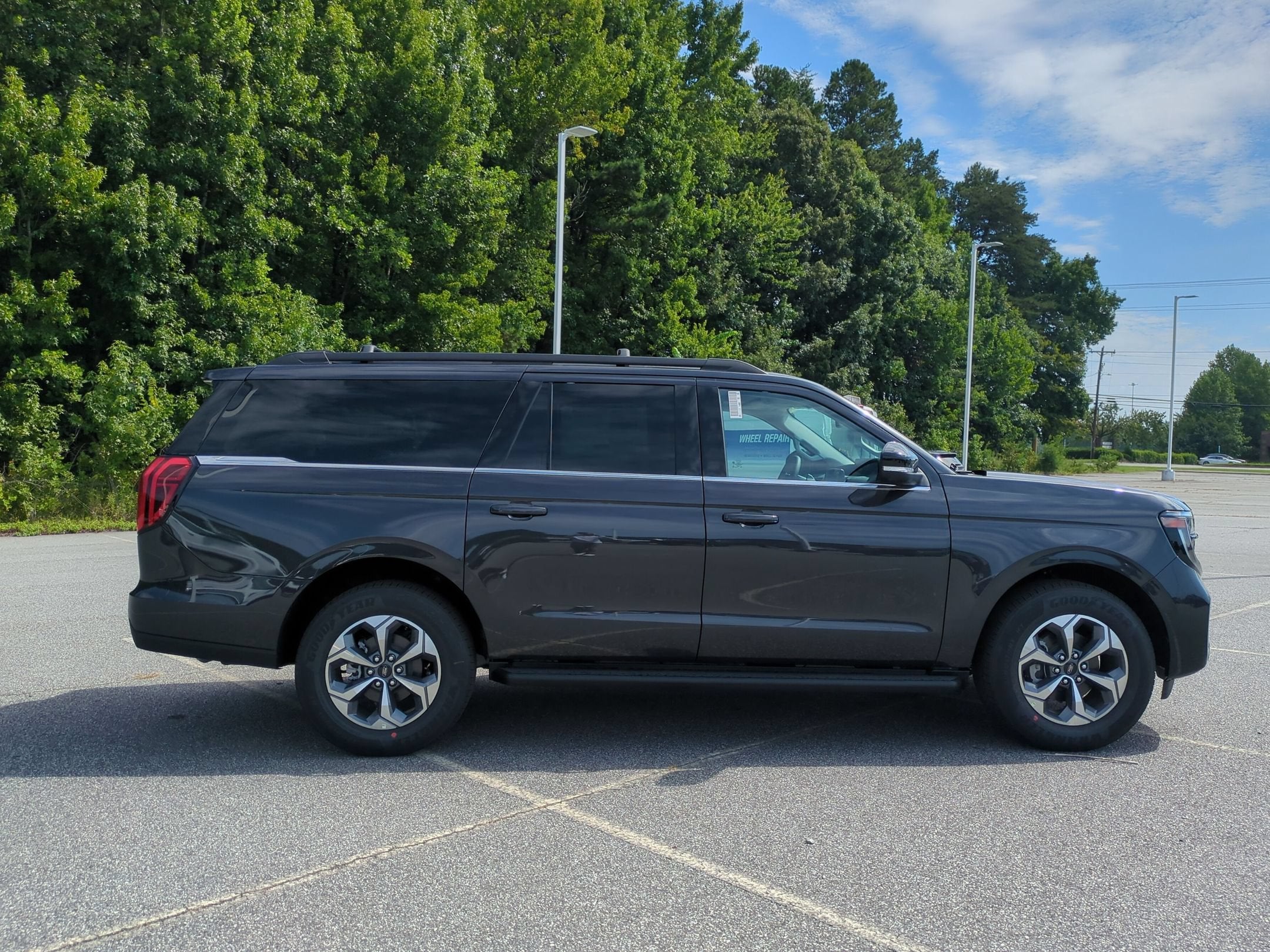 2027 Ford Expedition Max Active