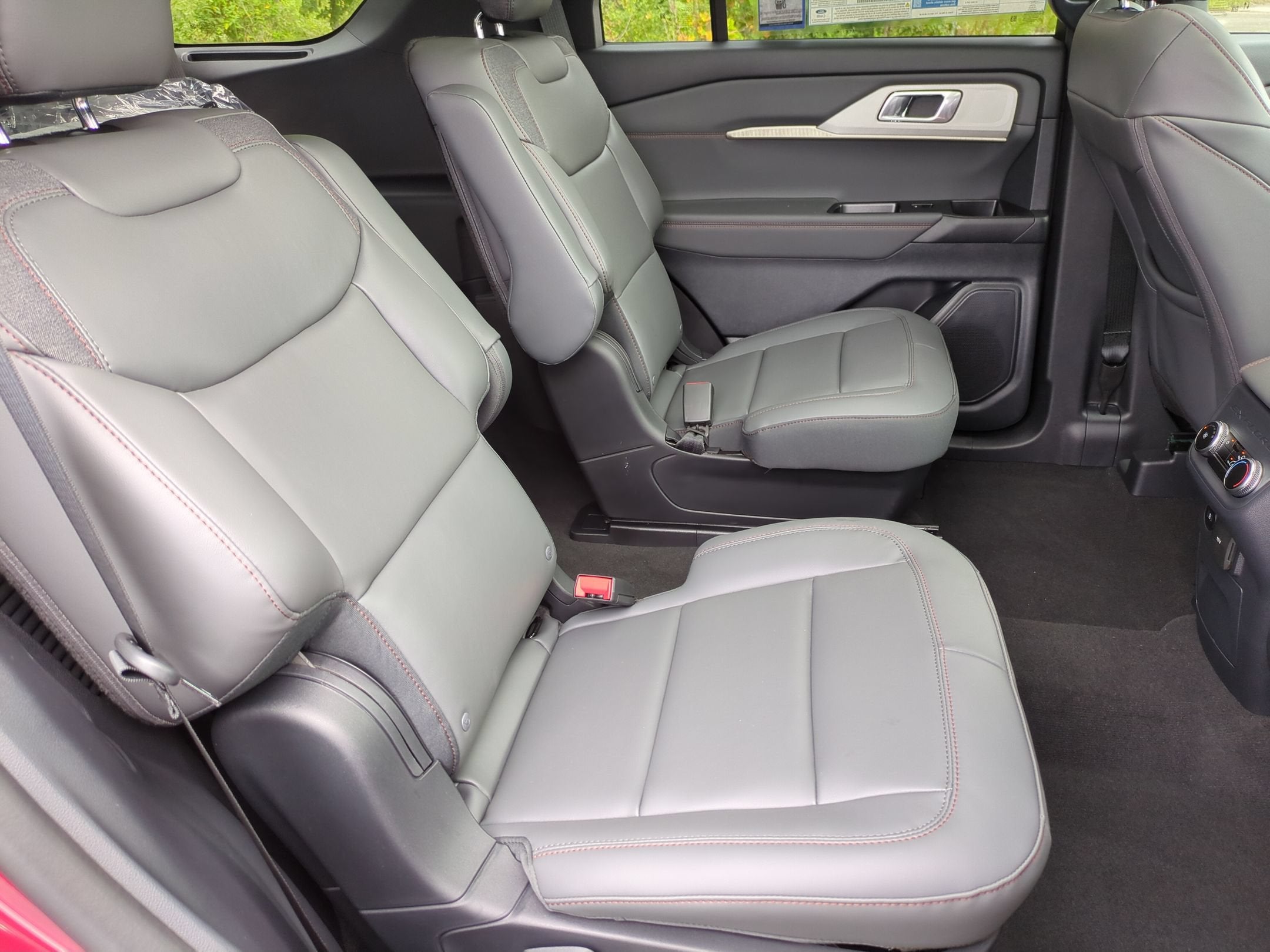 2027 Ford Explorer Active w/200A Pkg