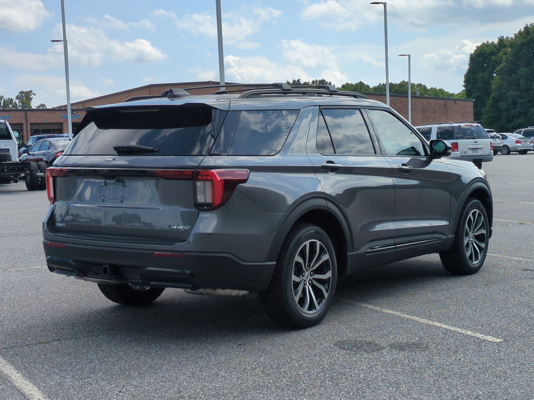 2026 Ford Explorer ST-Line