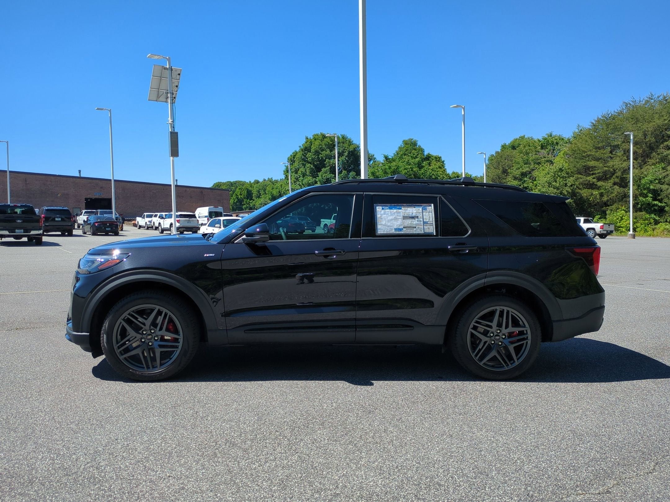 2026 Ford Explorer ST-Line - Crossroads Courtesy Demo