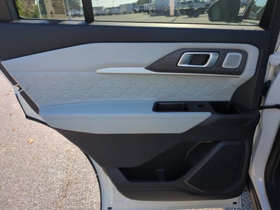 2027 Ford Explorer Platinum