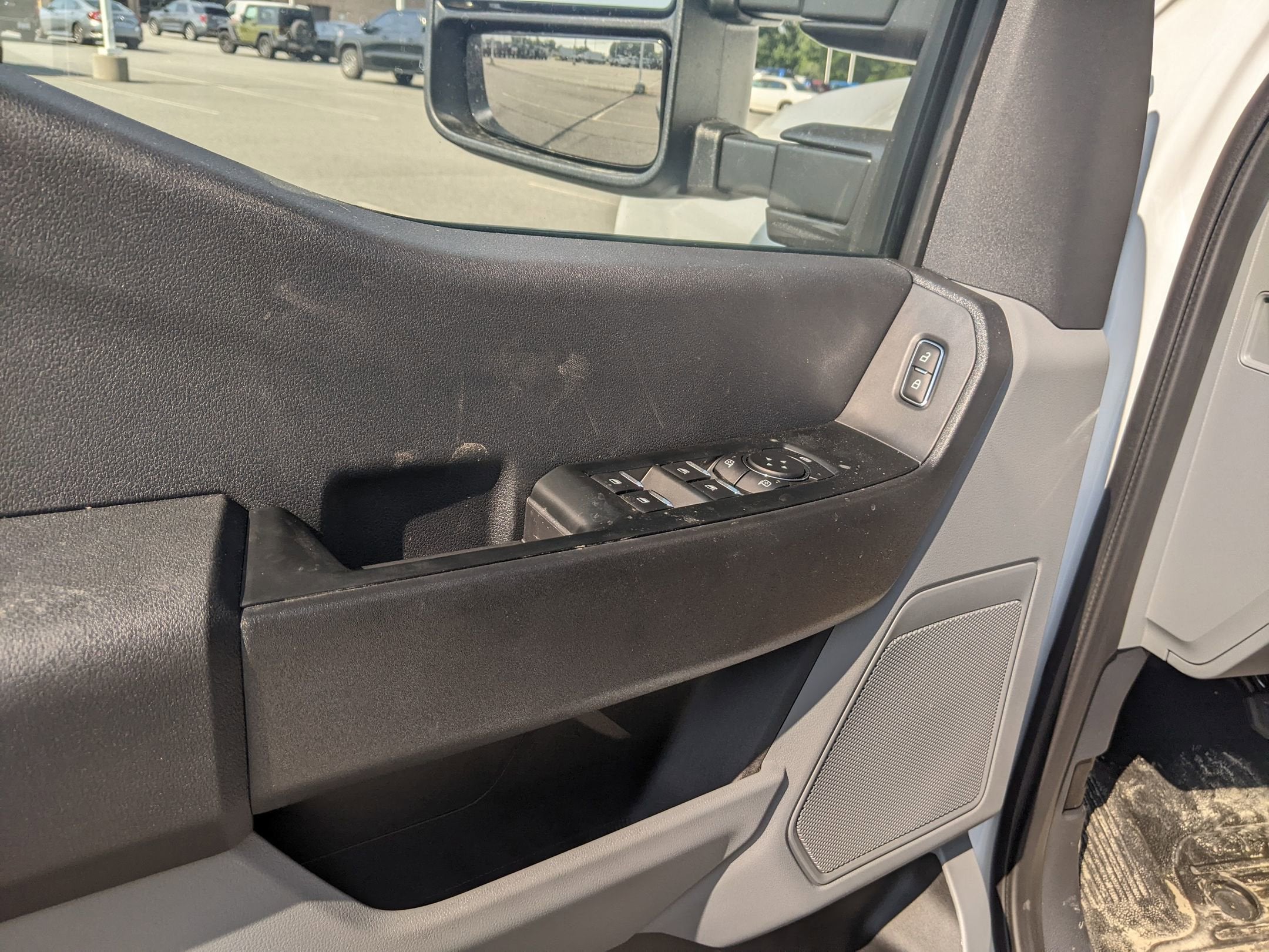 2025 Ford Super Duty F-350 SRW XL