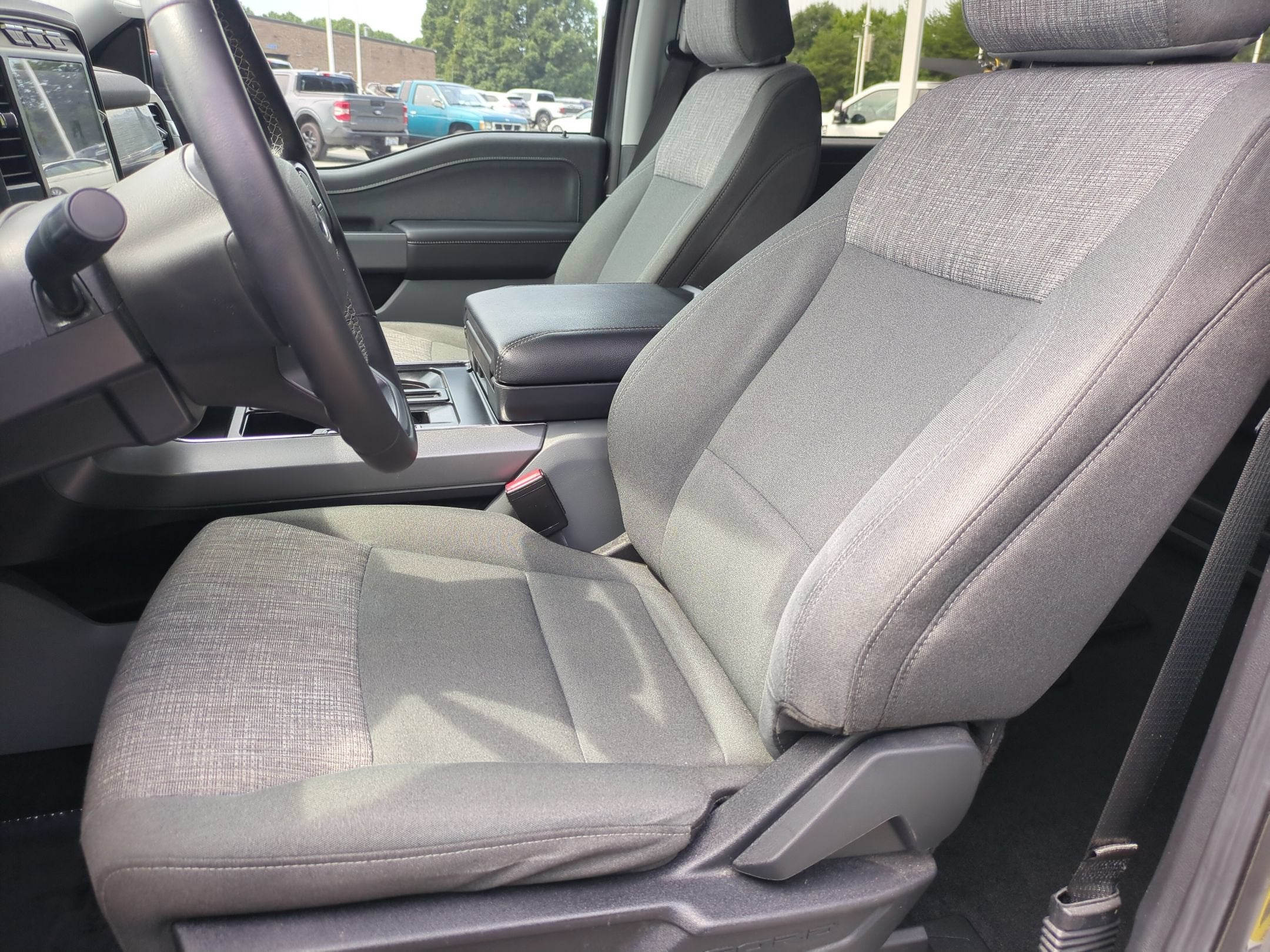 2023 Ford F-150 Lightning XLT
