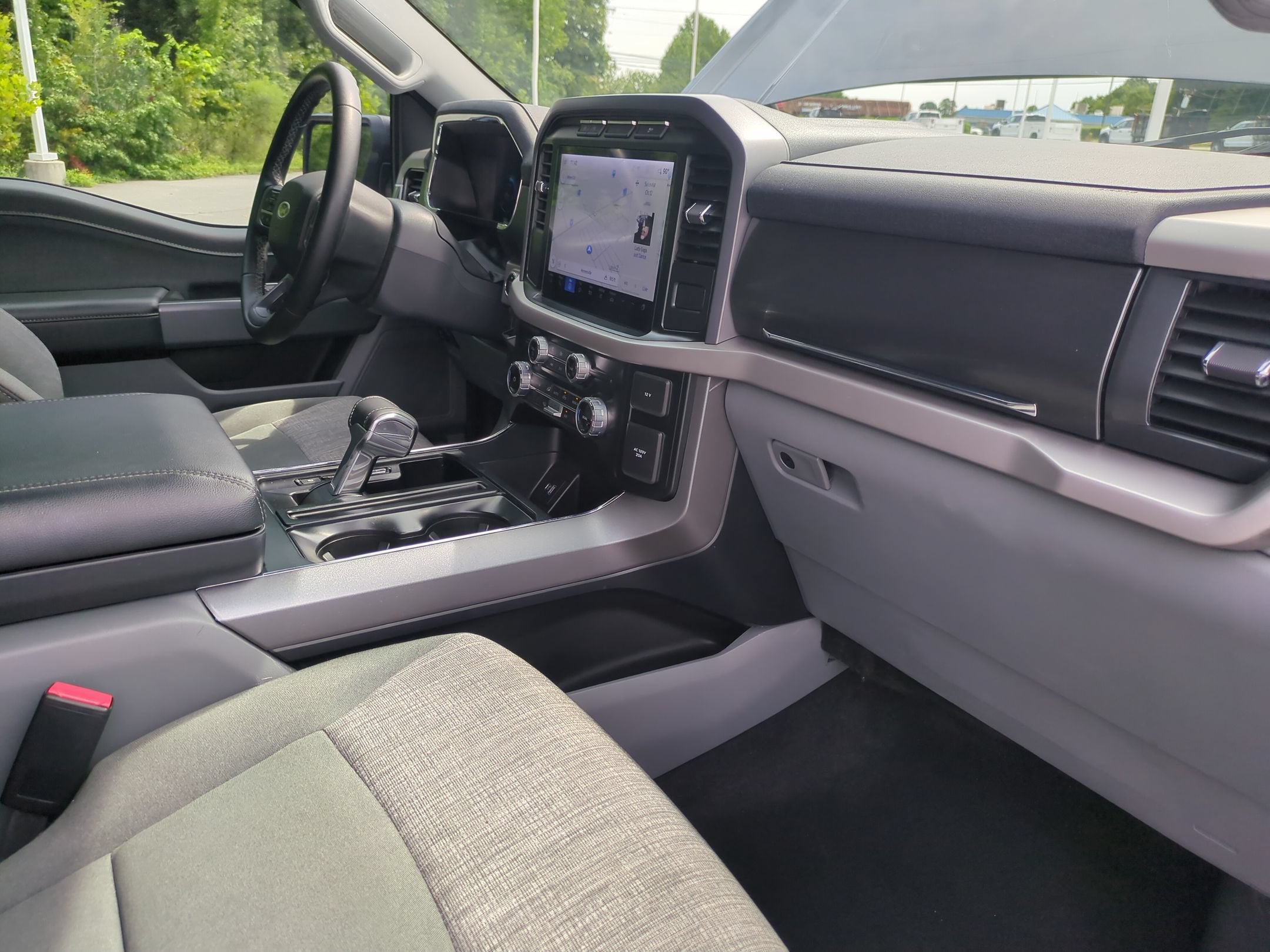 2023 Ford F-150 Lightning XLT
