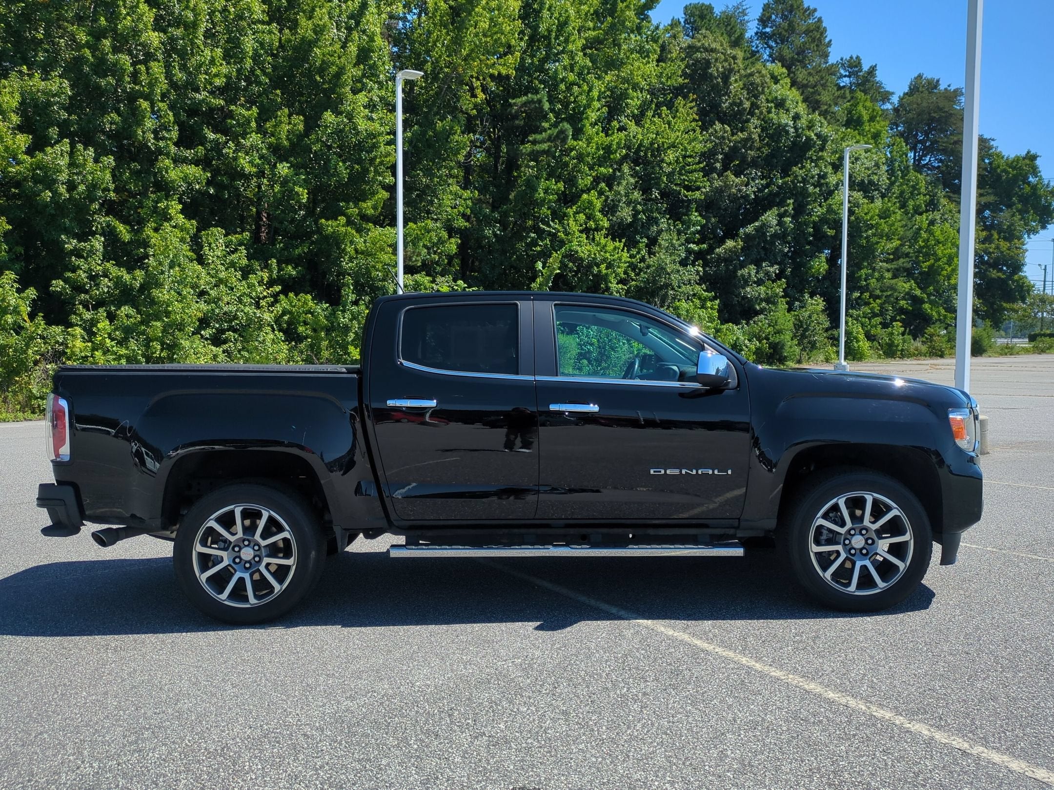 2022 GMC Canyon 4WD Denali