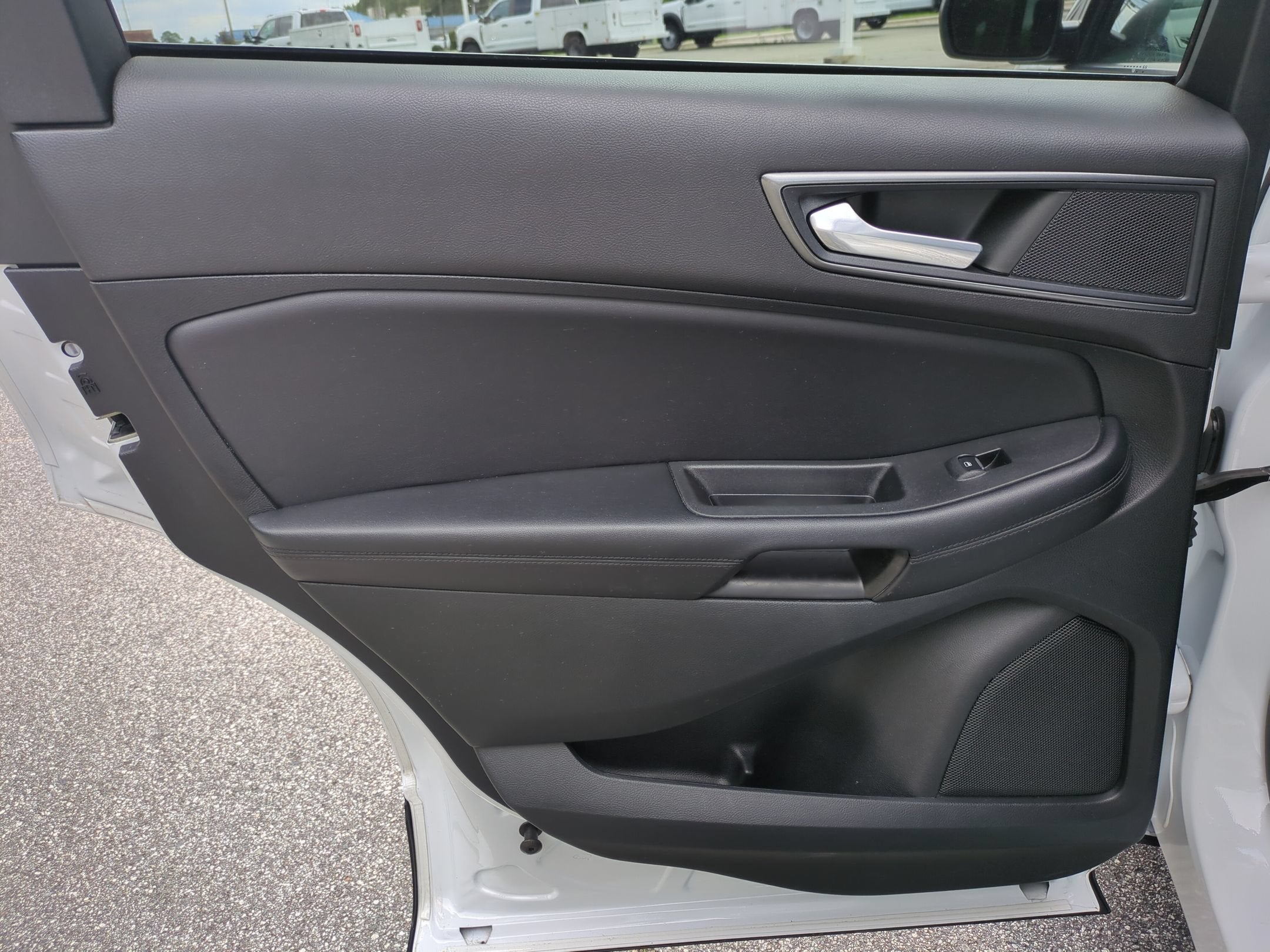 2022 Ford Edge SE