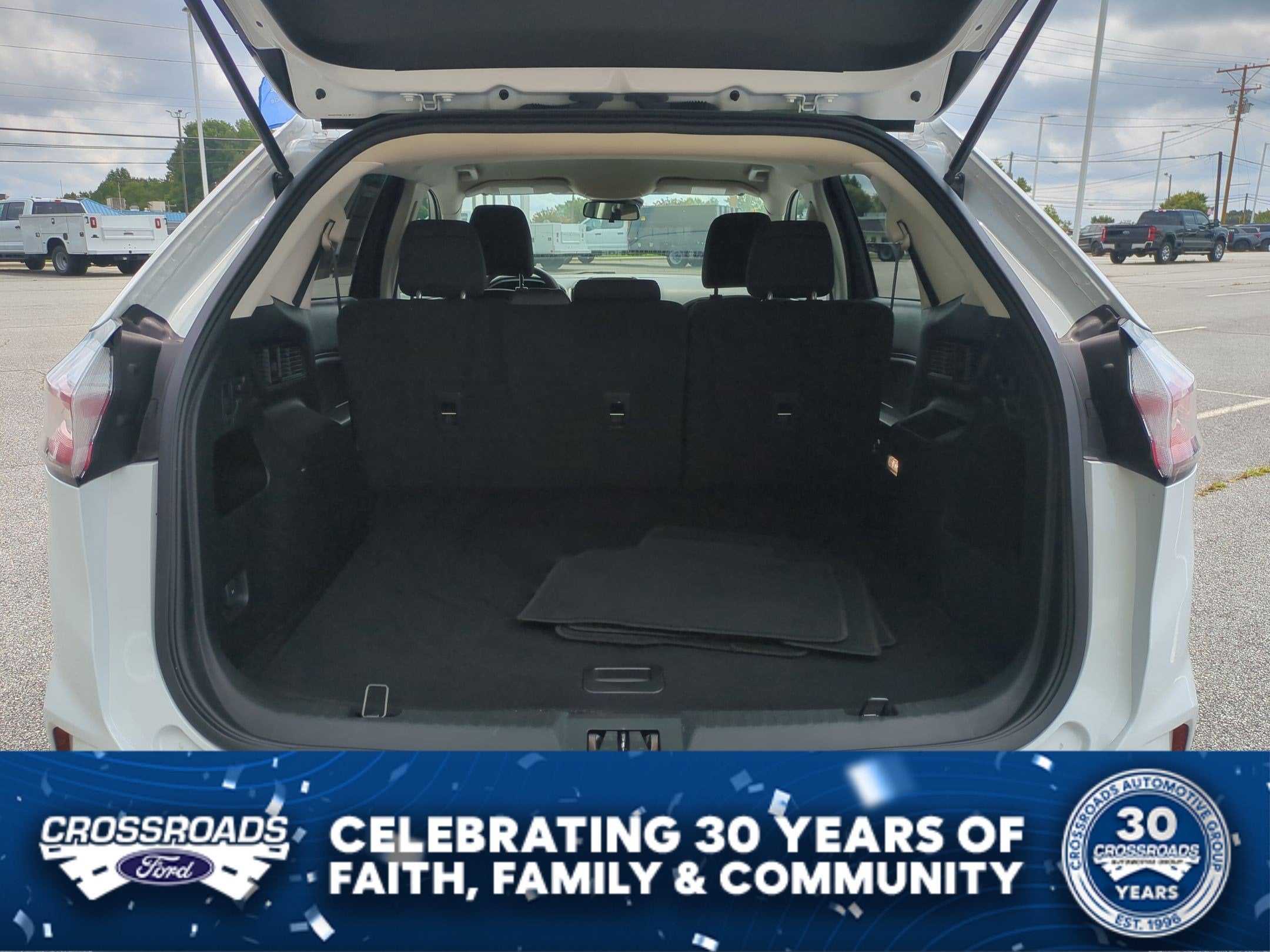 2022 Ford Edge SE