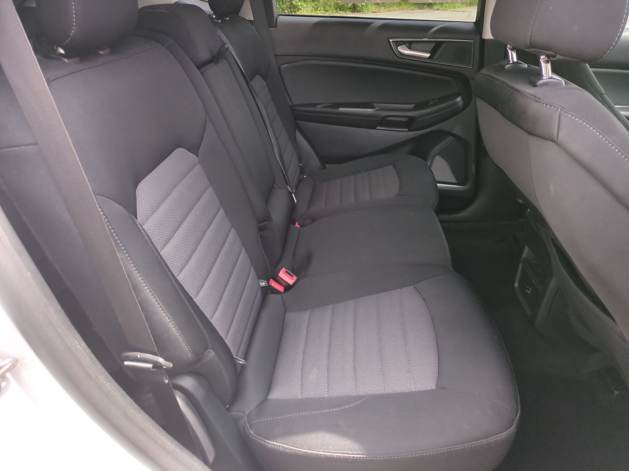 2022 Ford Edge SE
