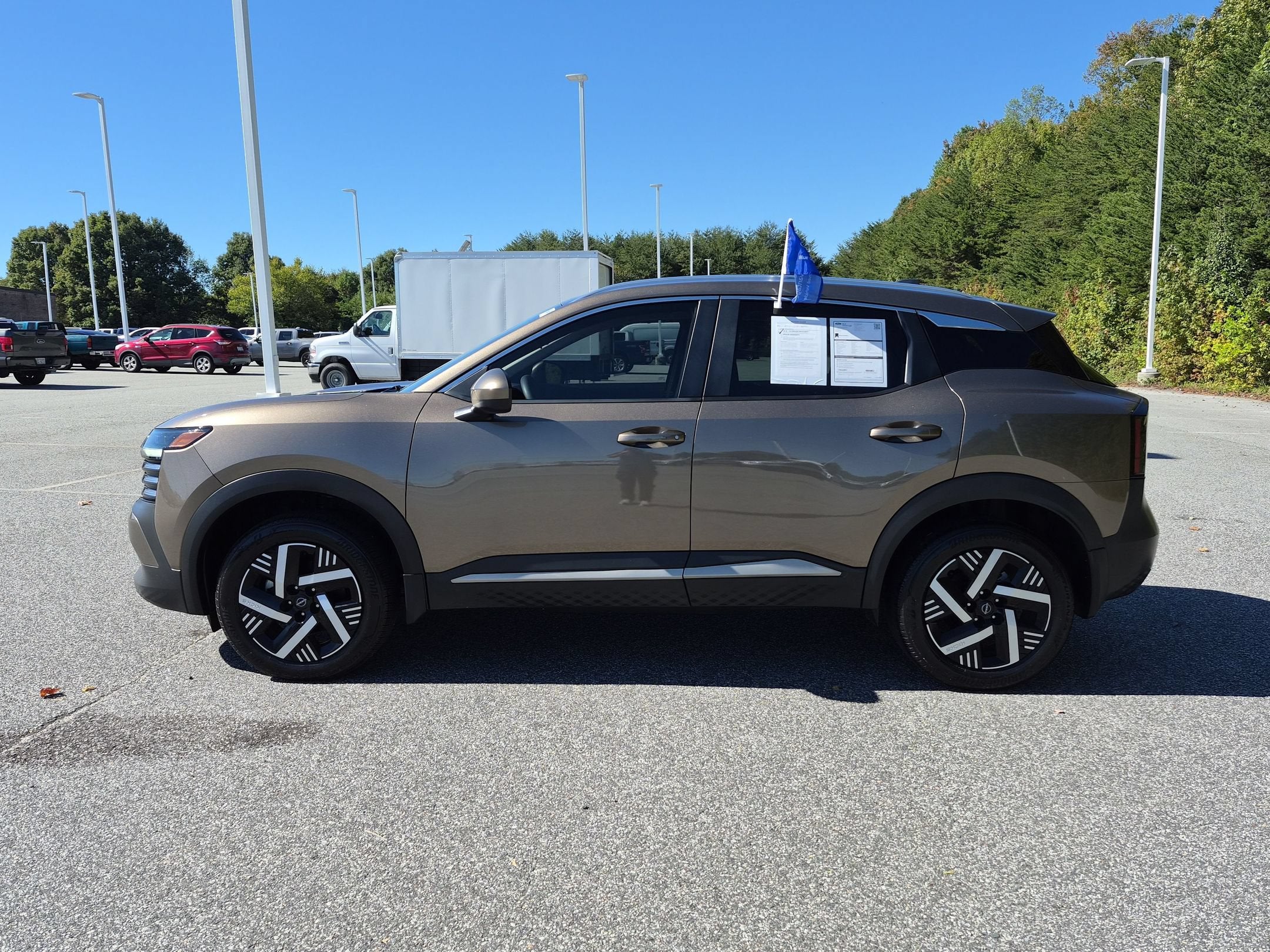 2025 Nissan Kicks SV