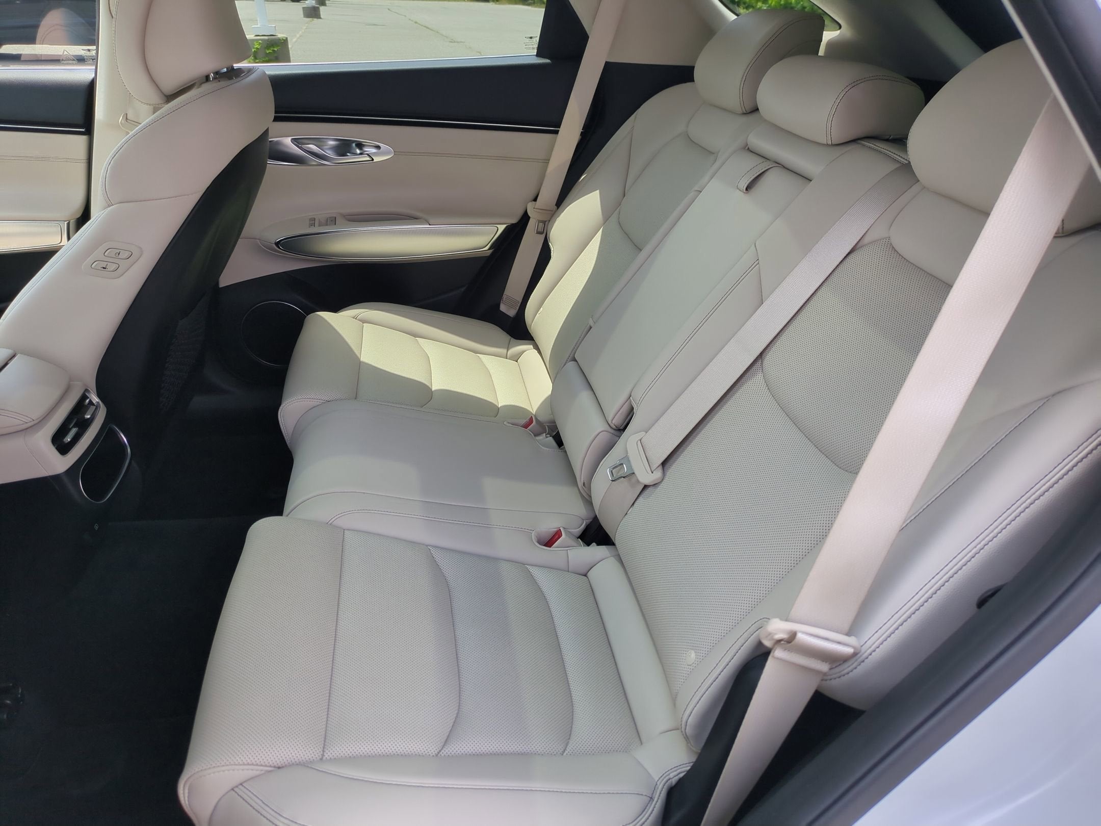 2023 Genesis GV70 2.5T