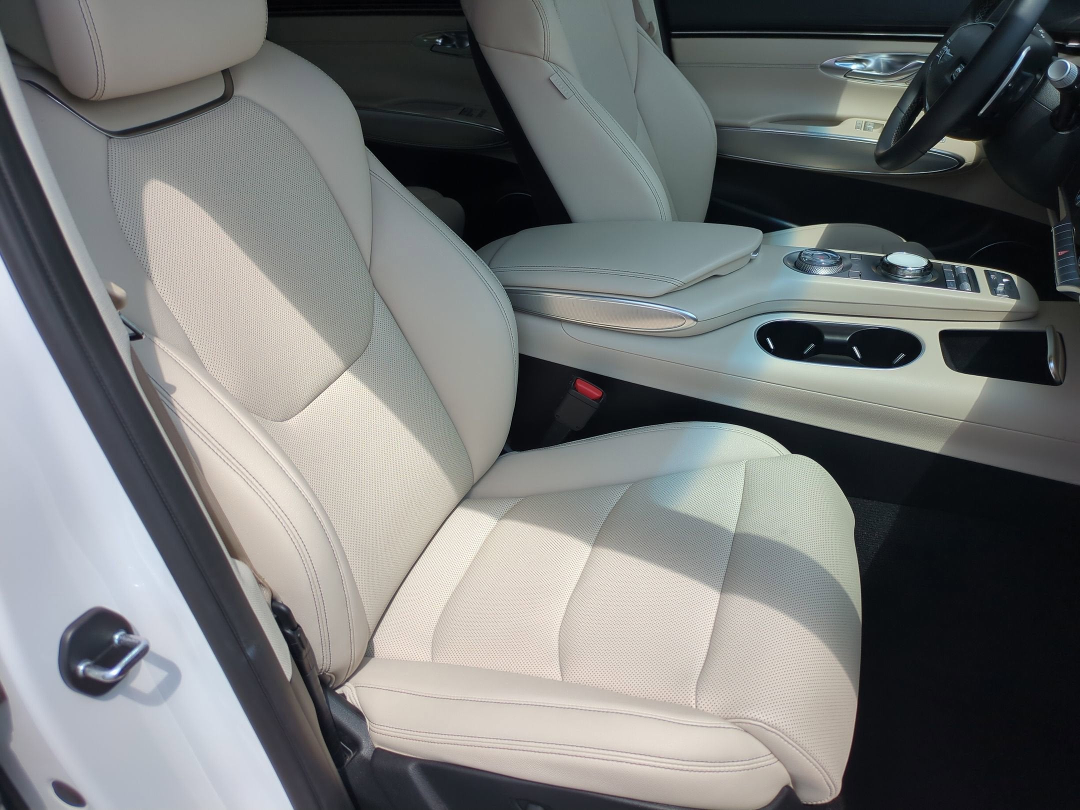 2023 Genesis GV70 2.5T