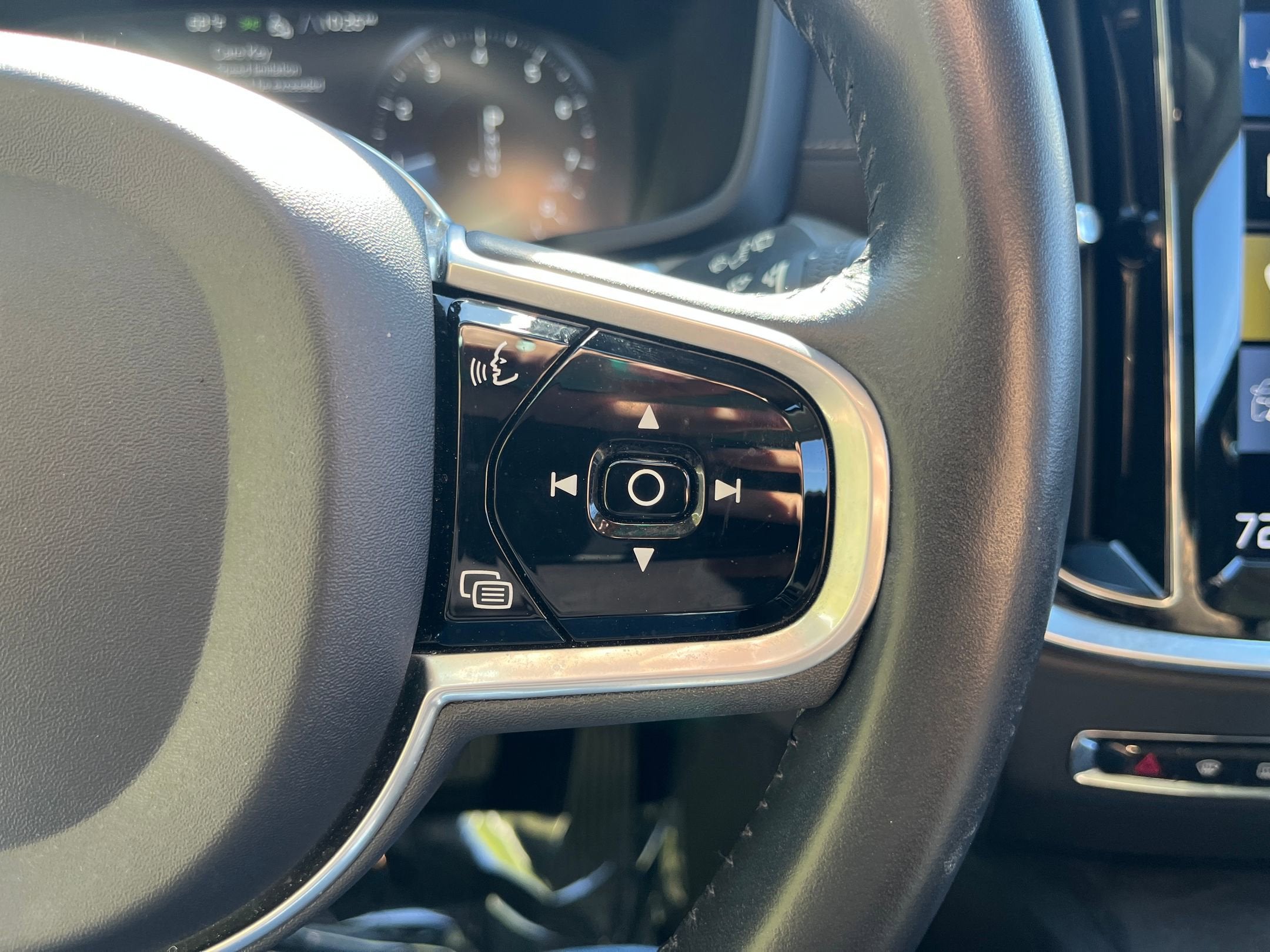 2021 Volvo V60 Cross Country T5