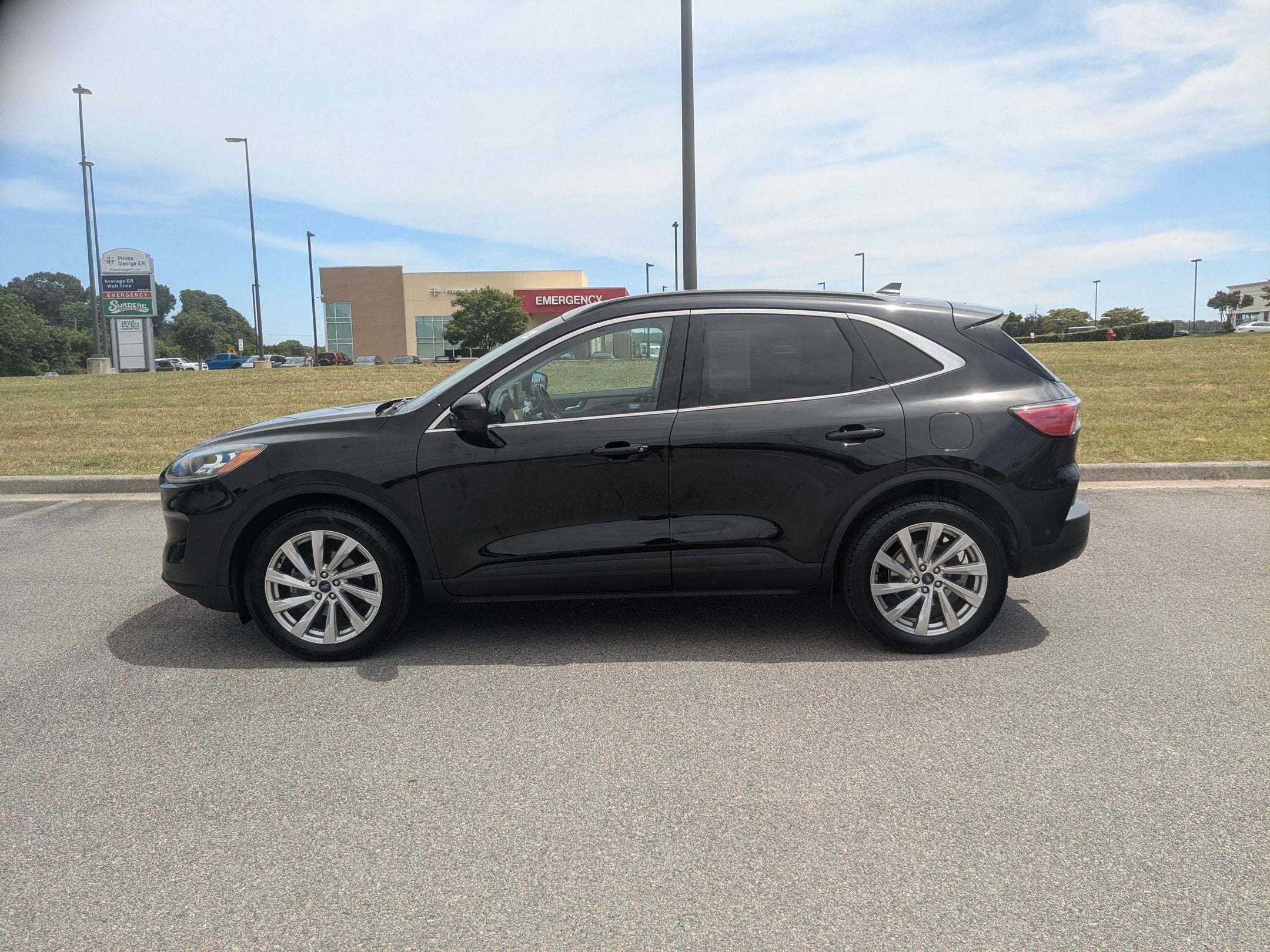 2022 Ford Escape Titanium