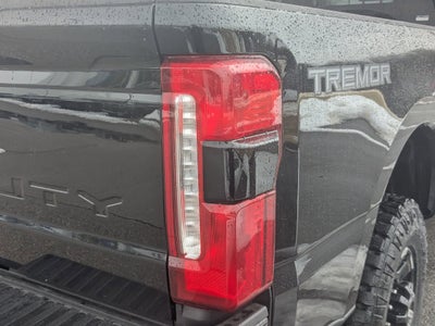 2025 Ford Super Duty F-350 SRW LARIAT